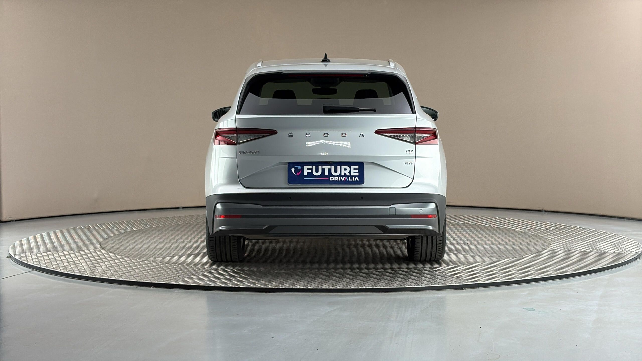 Škoda Enyaq, 82 kWh AUT 80 Loft - fotka 5