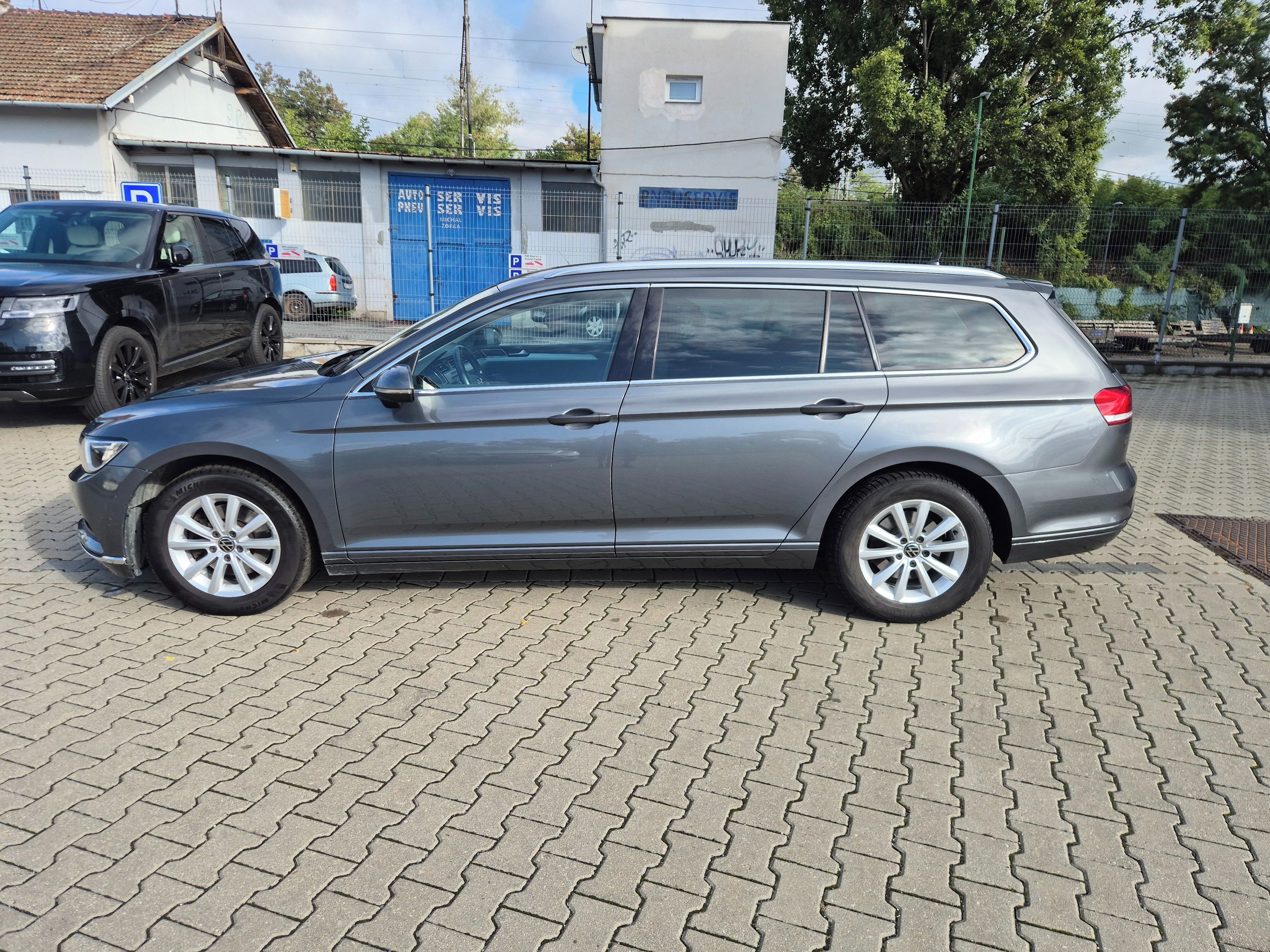 Volkswagen Passat, 2.0TDI 110kw,DSG,výhřev,servis - fotka 4