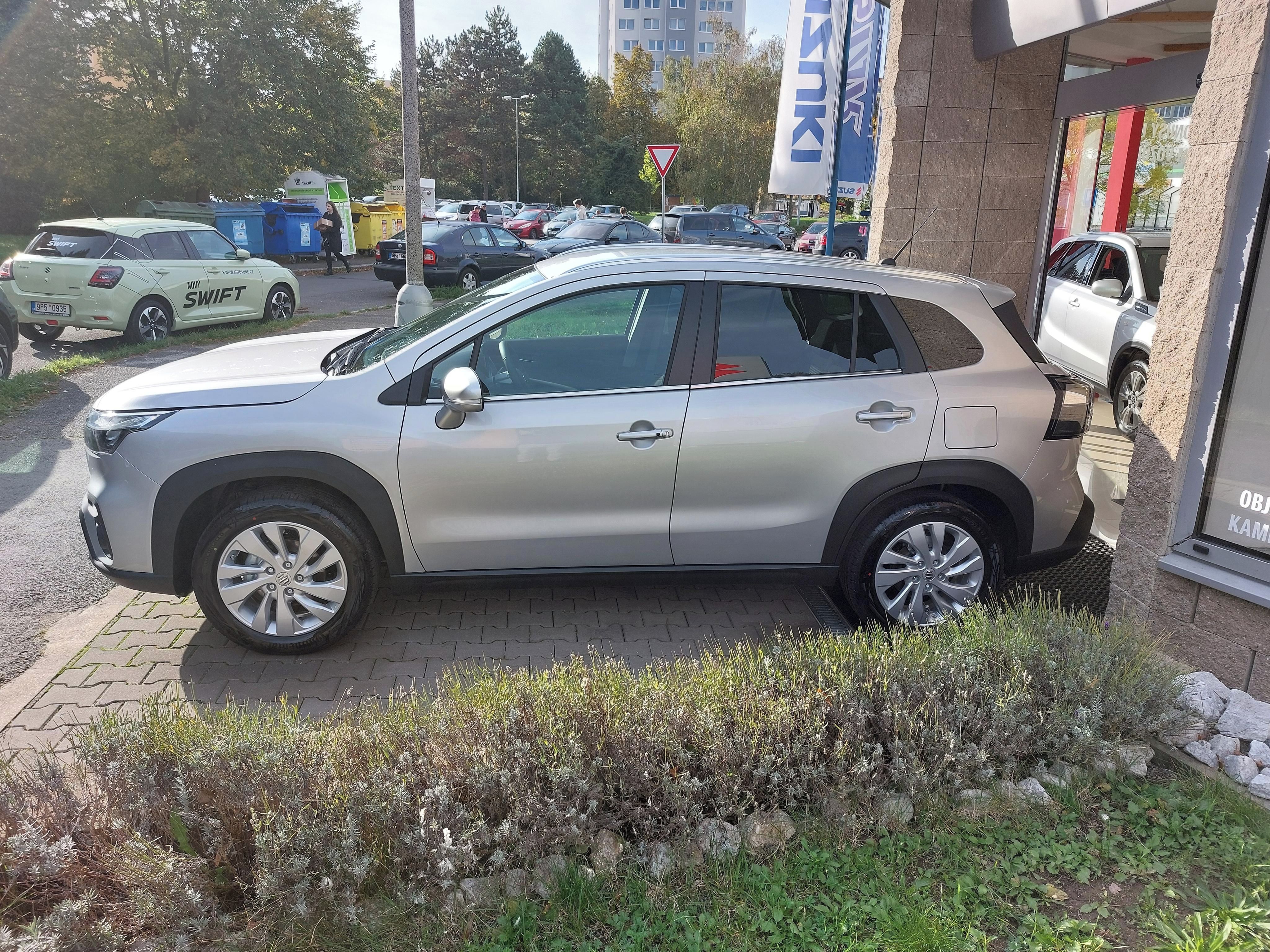 Suzuki S-Cross, 1.4 Premium Hybrid - fotka 4