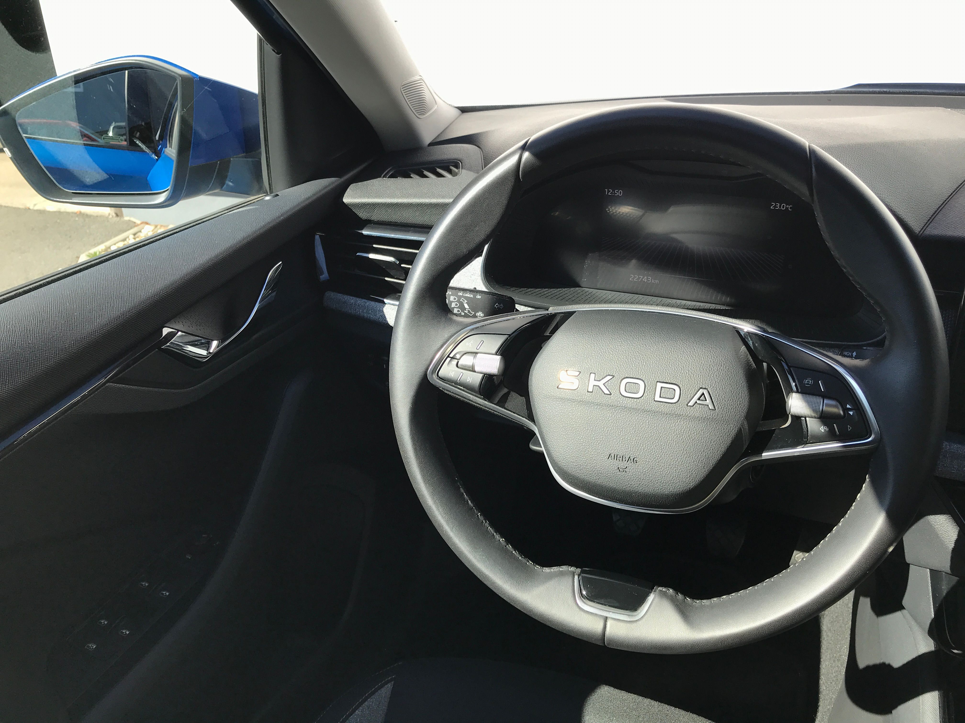 Škoda Kamiq, 1,0TSI/85kW Selection - fotka 6