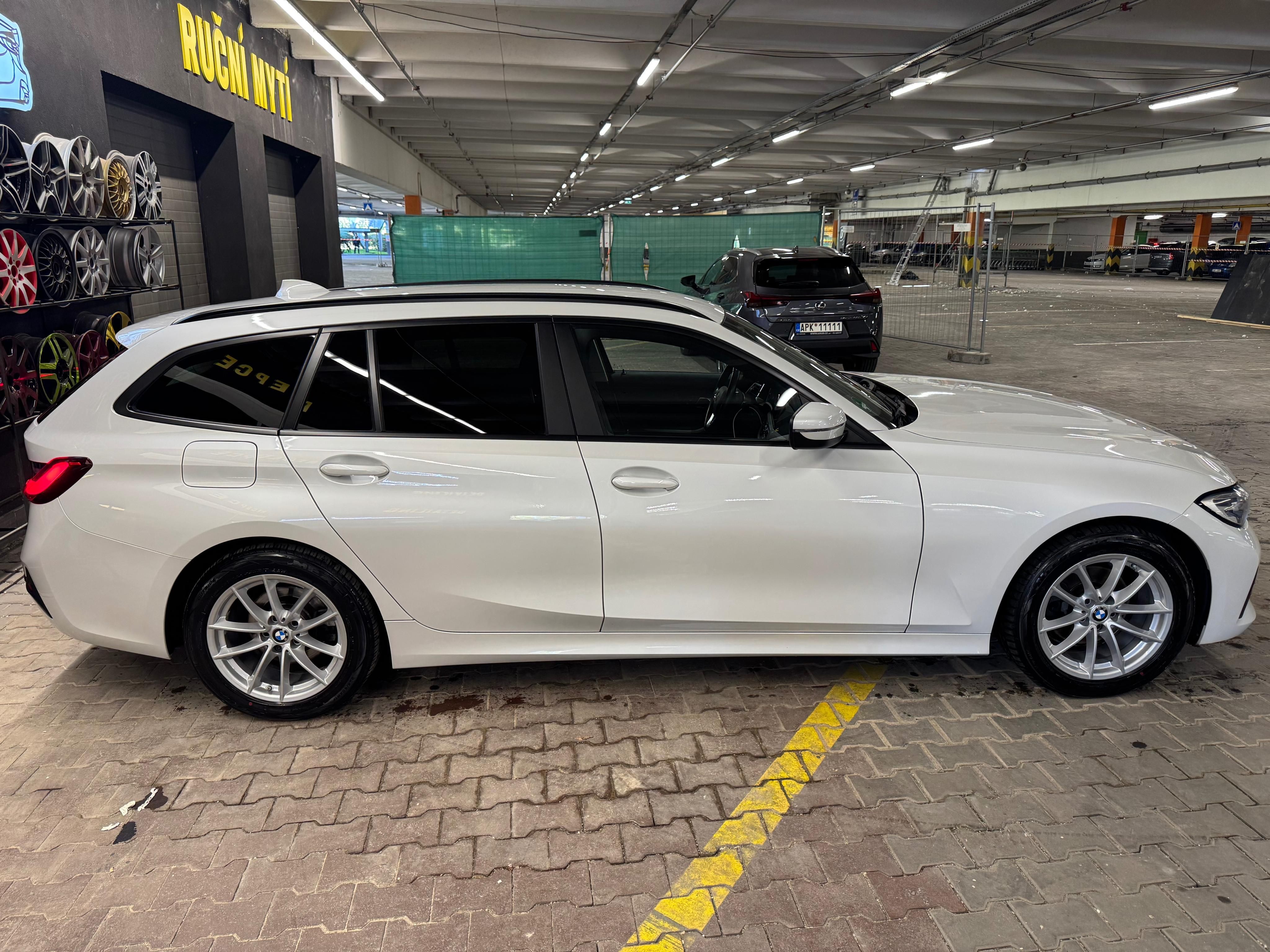 BMW Řada 3, 320 xDrive DPH - fotka 4