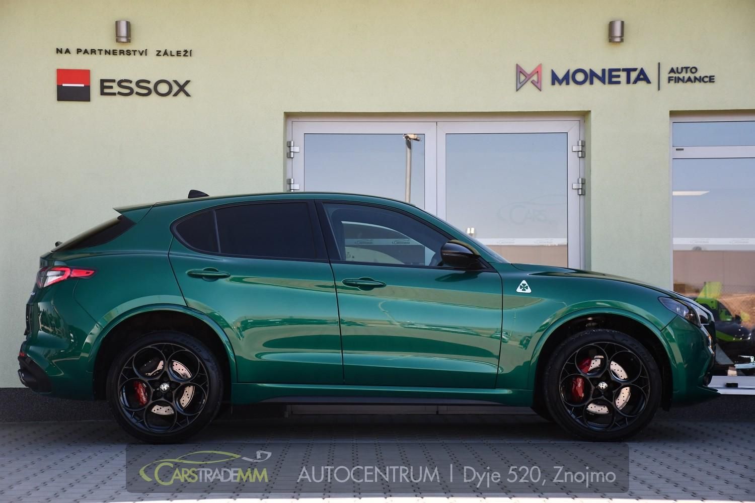 Alfa Romeo Stelvio, 2.9 V6 Bi-T 520PS QUADRIFOGLIO - fotka 6