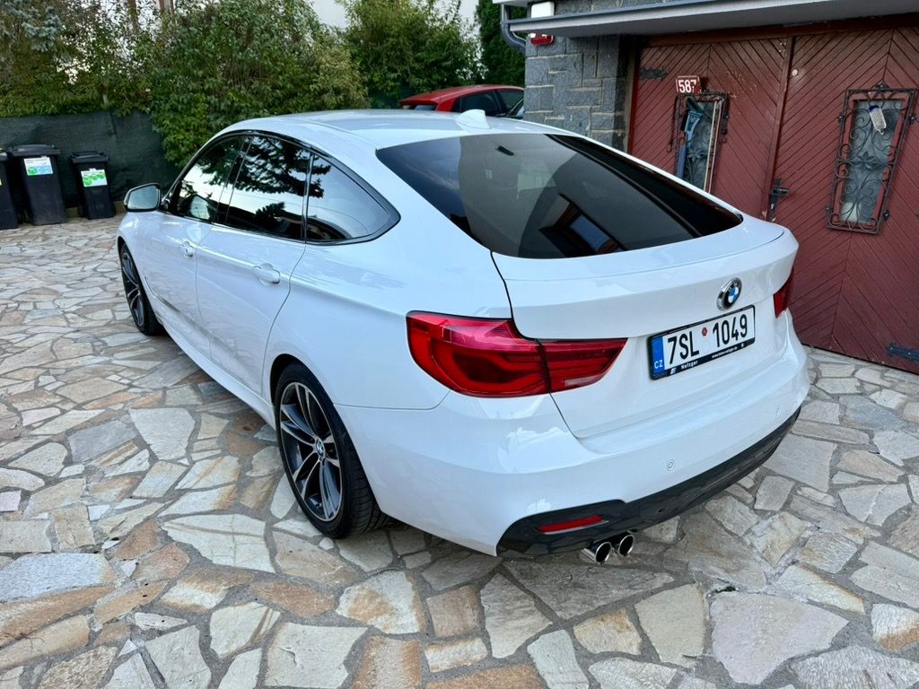 BMW Řada 3, 320i 135KW AUTOMAT M-SPORT - fotka 6
