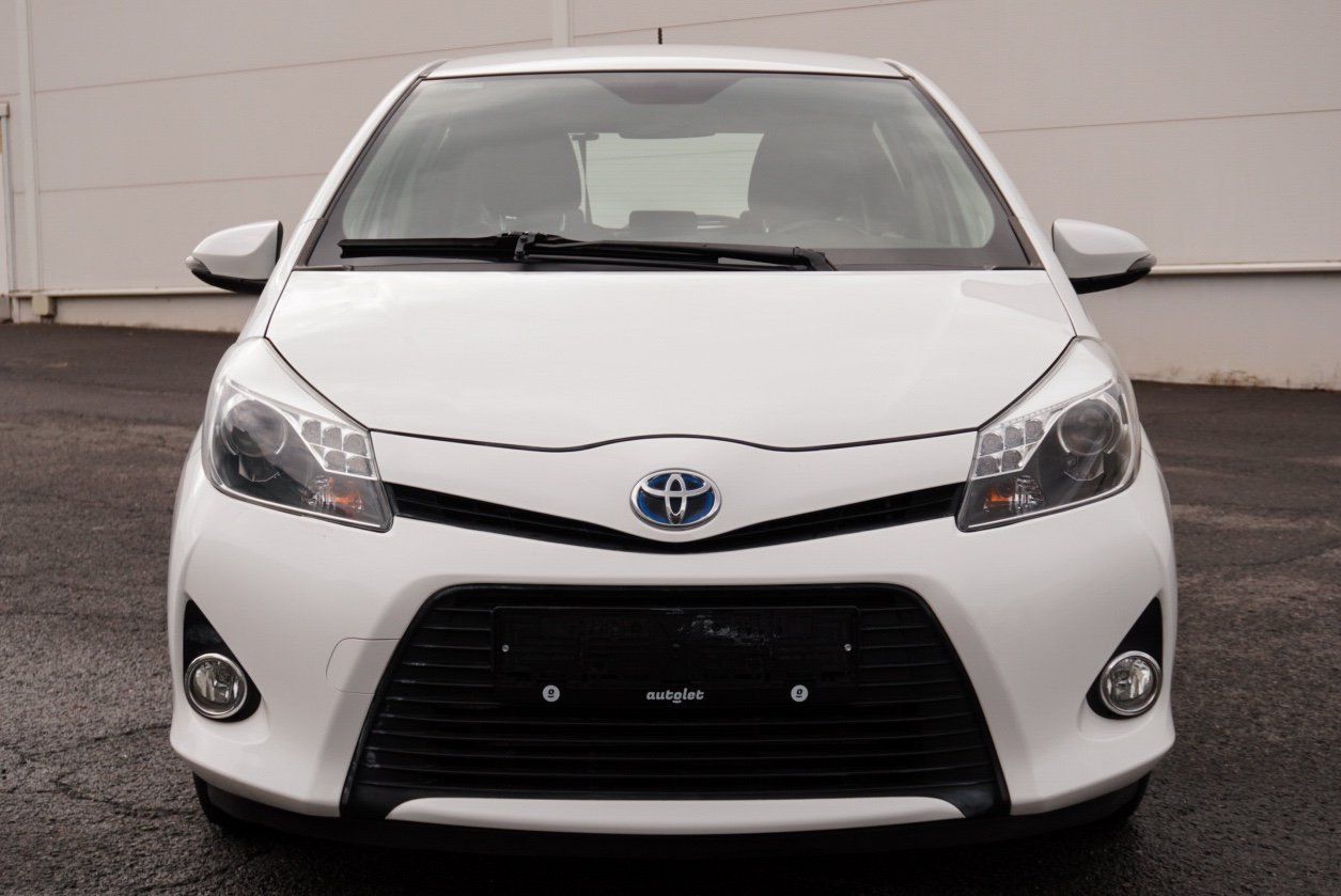 Toyota Yaris, 1.5 Hybrid LOUNGE - fotka 4