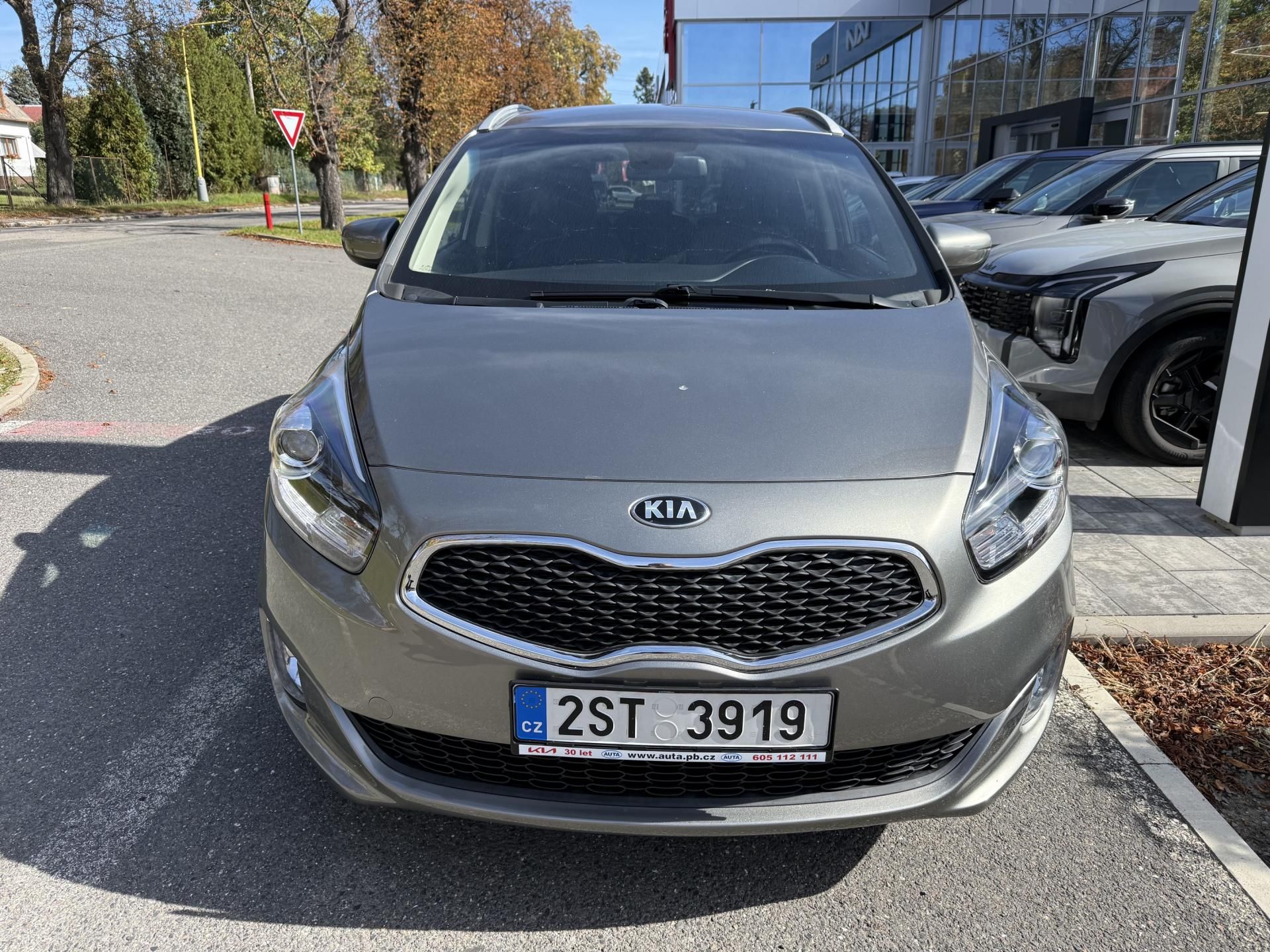 Kia Carens, 1.6 GDi 99kw - fotka 2