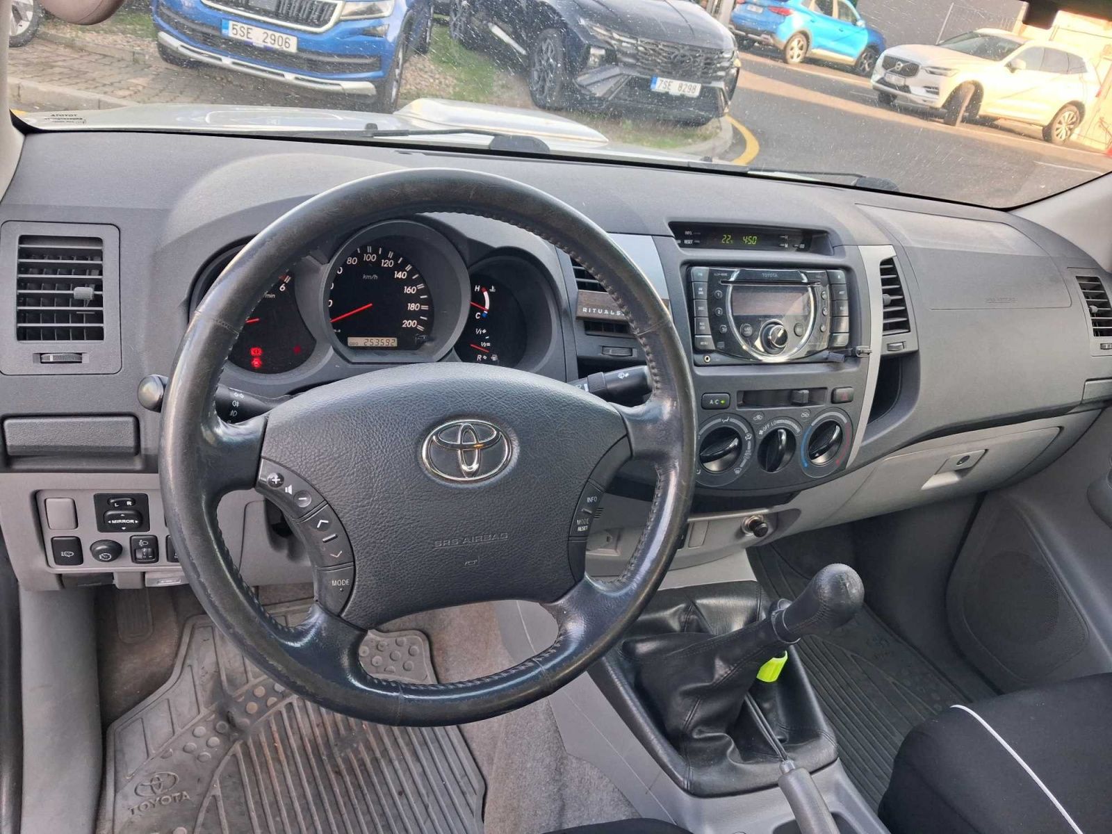 Toyota Hilux, 2.5 D-4D, DoubleCab, 4X4, ČR - fotka 3