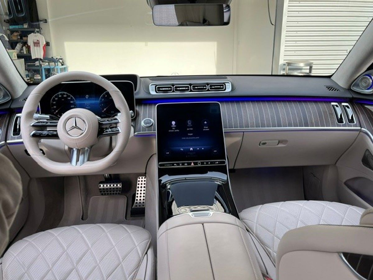 Mercedes-Benz Třídy S, Třída S 500 4MATIC L AMG Style - fotka 4