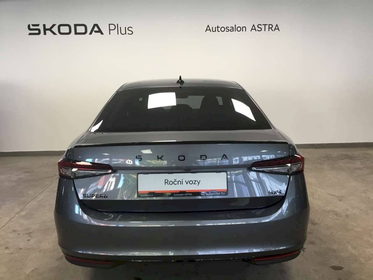 Škoda Superb, Sportline 4x4 DSG 2.0 TSI 195 - fotka 6