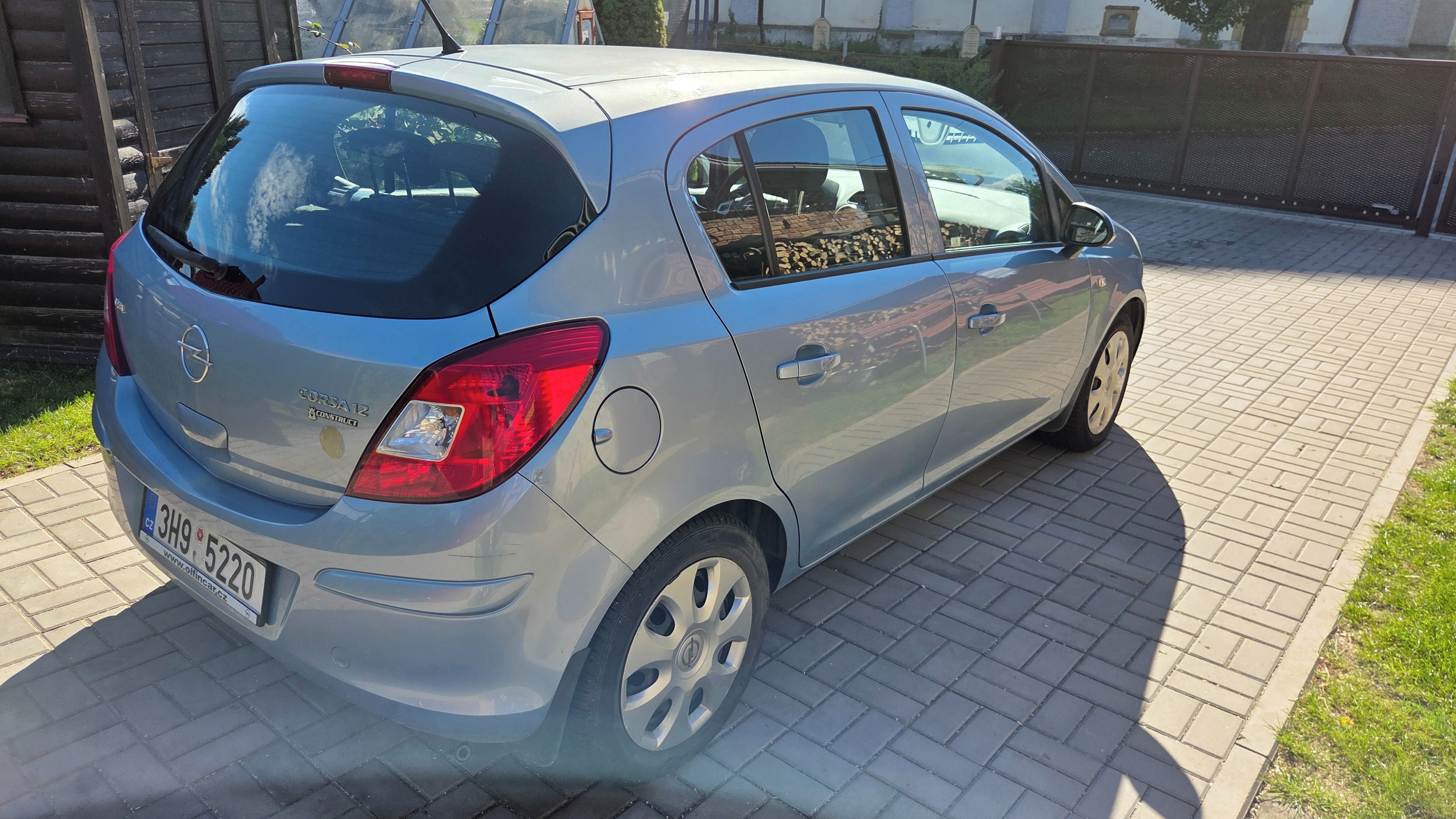 Opel Corsa, 1,2 16V (AC) - fotka 5