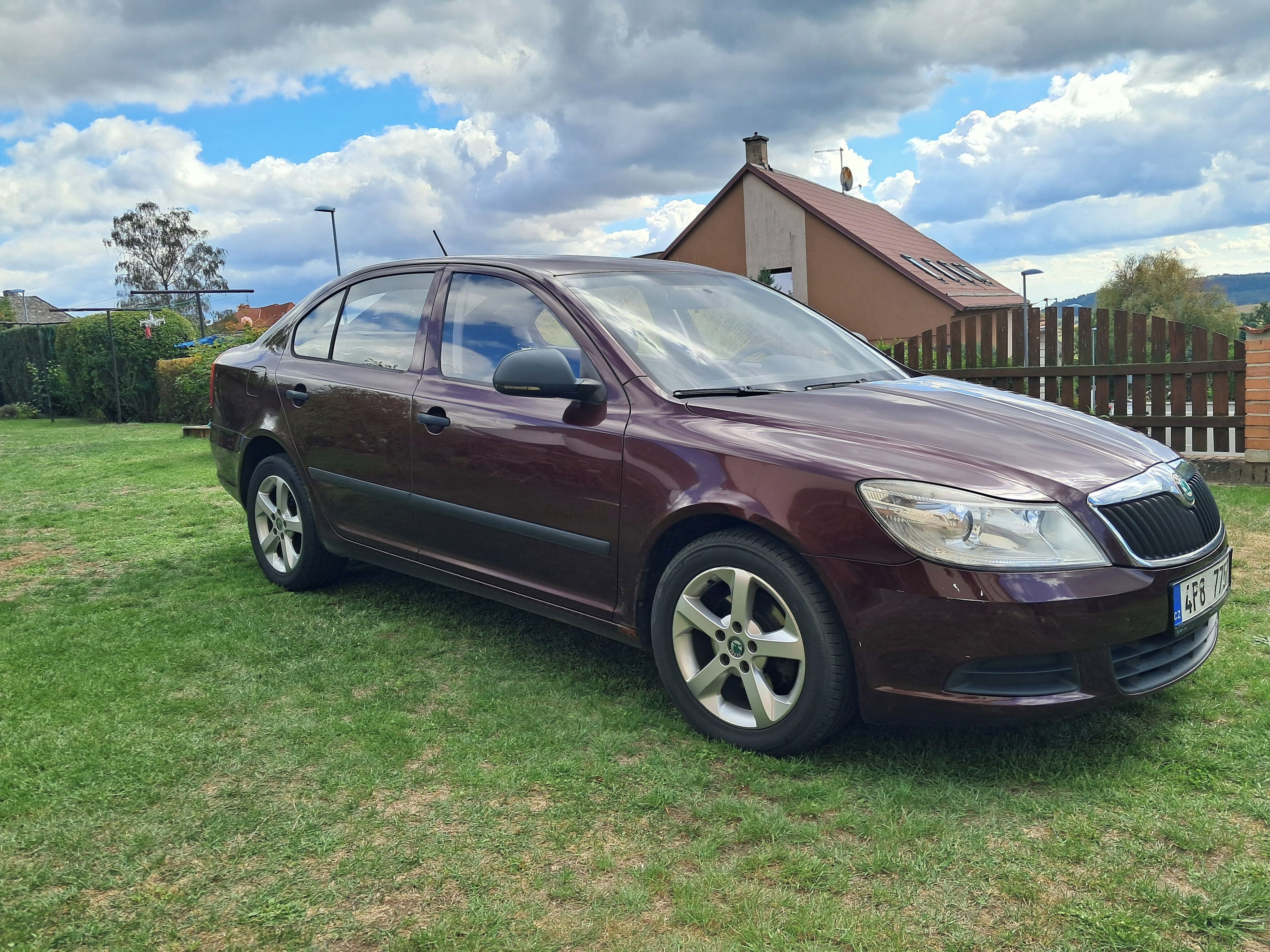Škoda Octavia, 1.6 TDI - druhý majitel - fotka 2