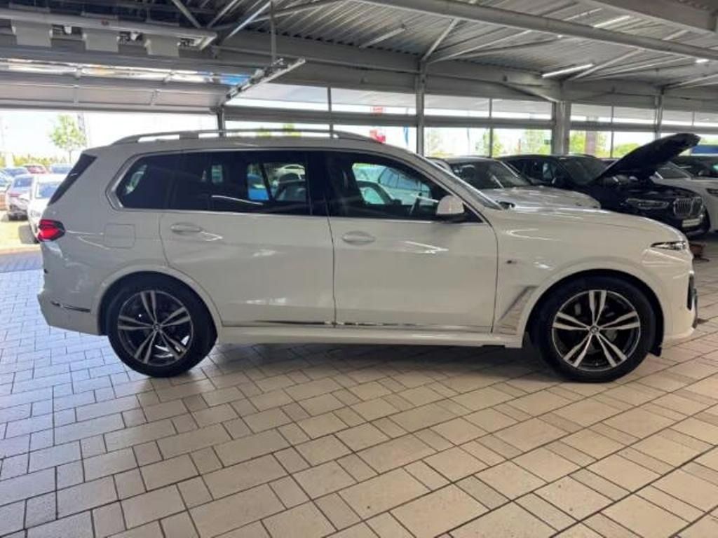 BMW X7, xDrive 40dA M-Sport*Kůže*Navi* - fotka 5