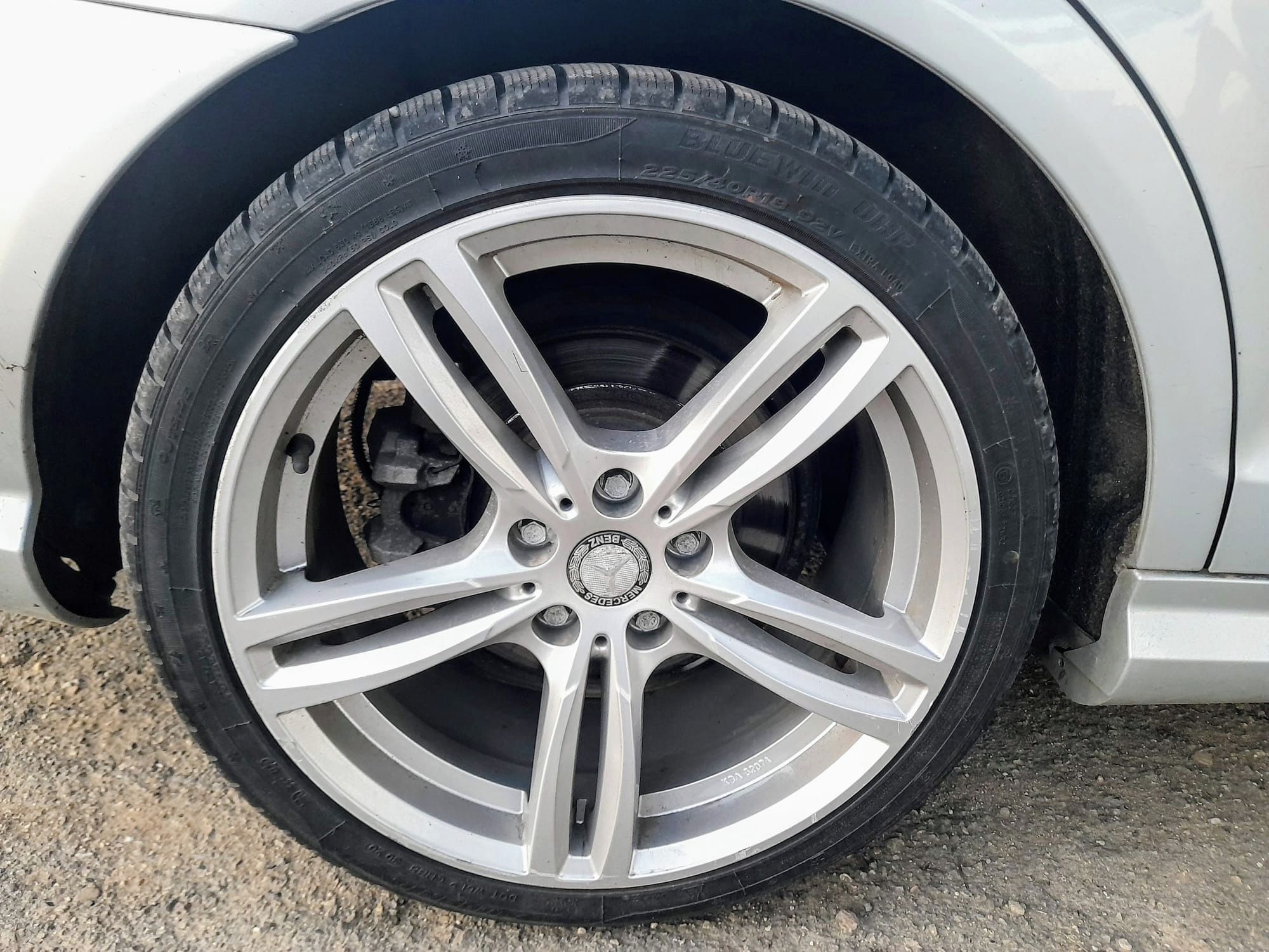Mercedes-Benz Třídy C, Mercedes-Benz C250 CDI 4MATIC - fotka 4