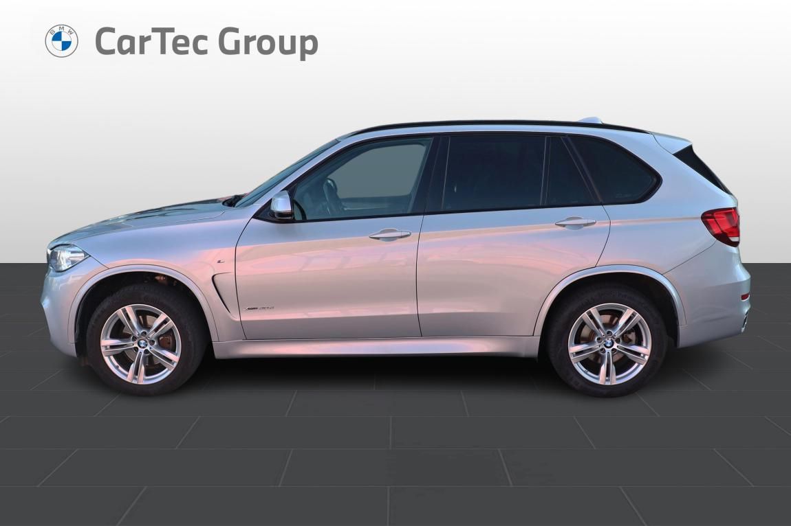 BMW X5, xDrive30d - fotka 2