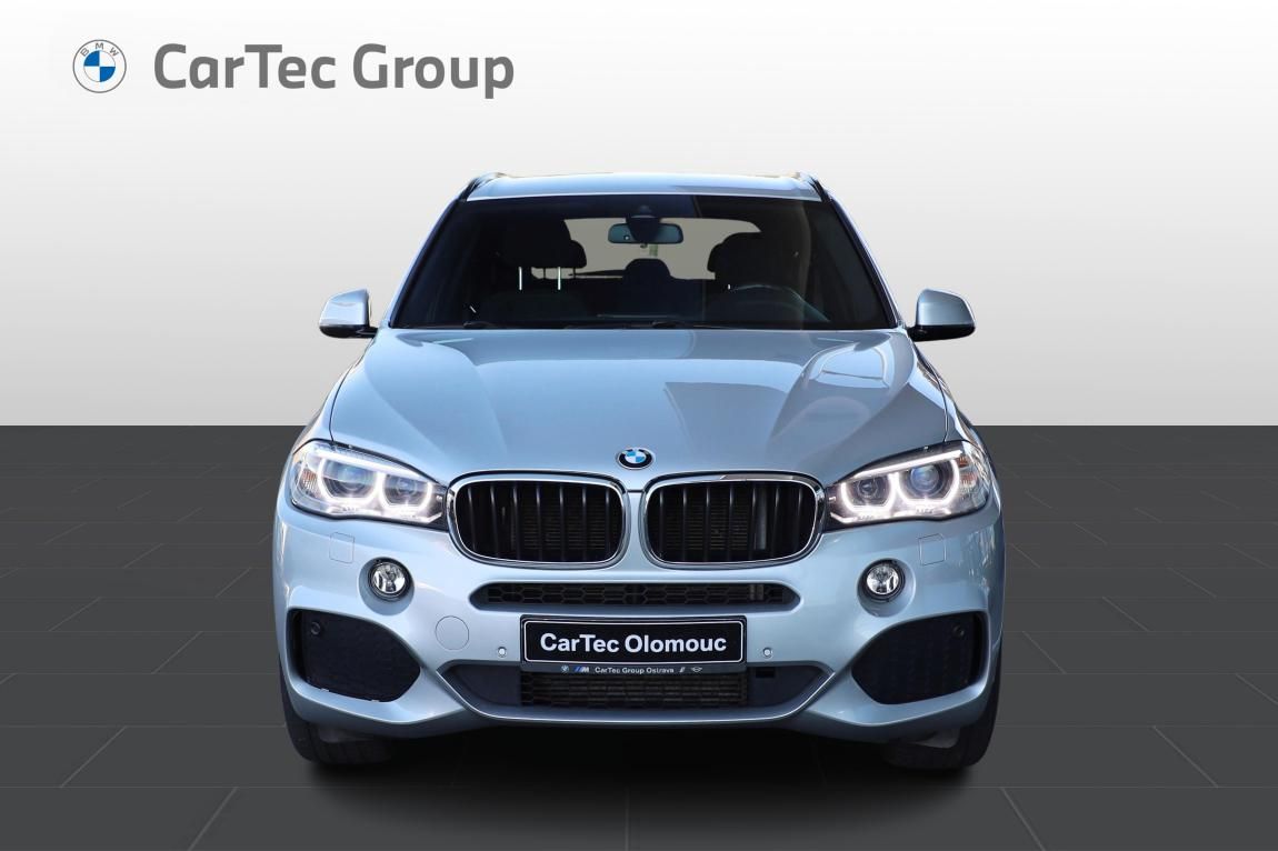 BMW X5, xDrive30d - fotka 3