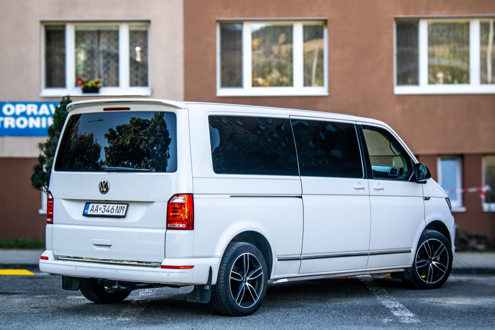 Volkswagen Multivan - fotka 5