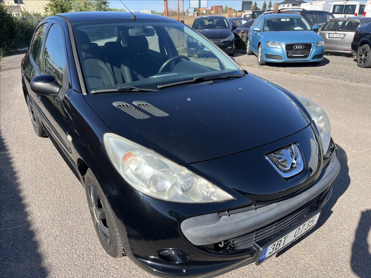 Peugeot 206, 1,1 i KLIMA ROZVODY SERVIS - fotka 3