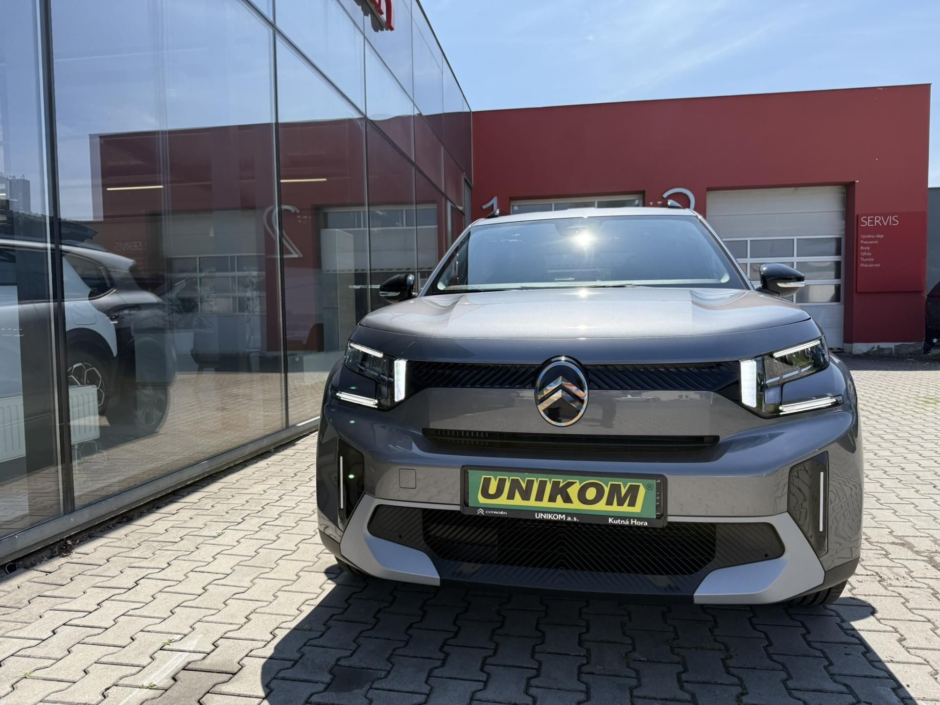 Citroën C3 Aircross, PLUS Hybrid 145k Automatic - fotka 2