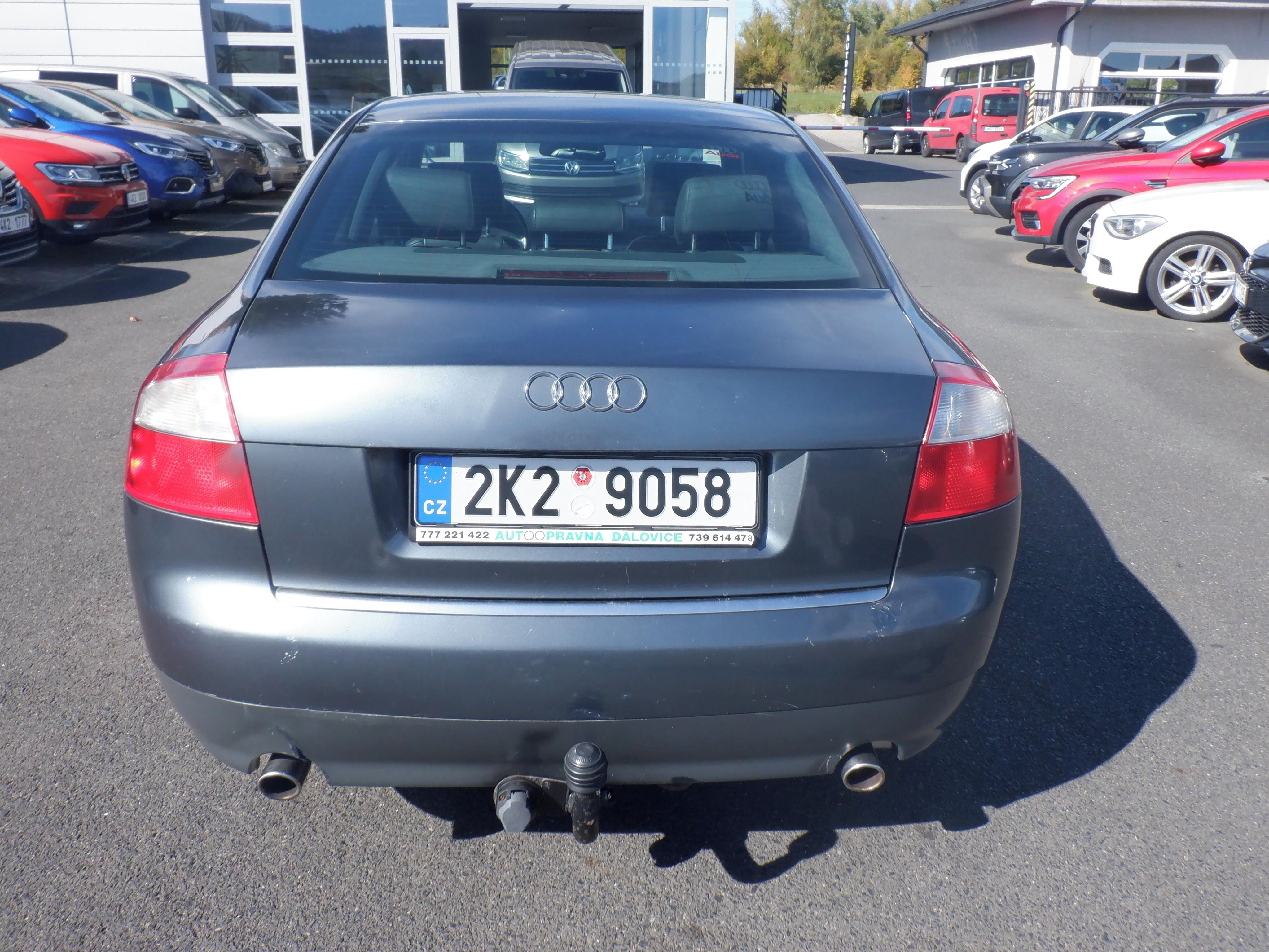 Audi A4, 3.0 S-line Quattro,1.maj.ČR - fotka 6