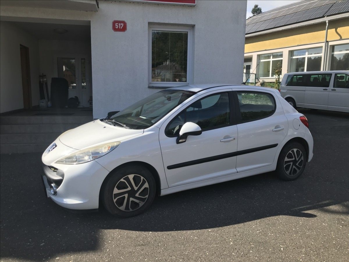 Peugeot 207, 1,4 i 70kW LPG - fotka 4