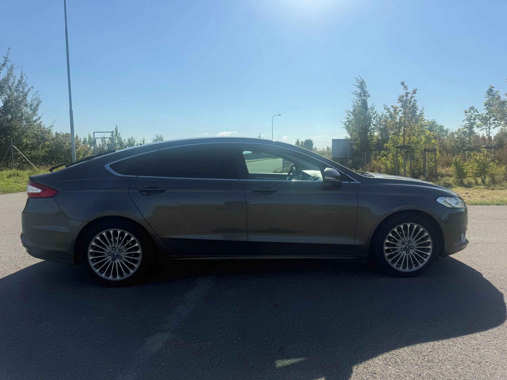 Ford Mondeo, 2,0 Tdci Liftback Automat - fotka 6
