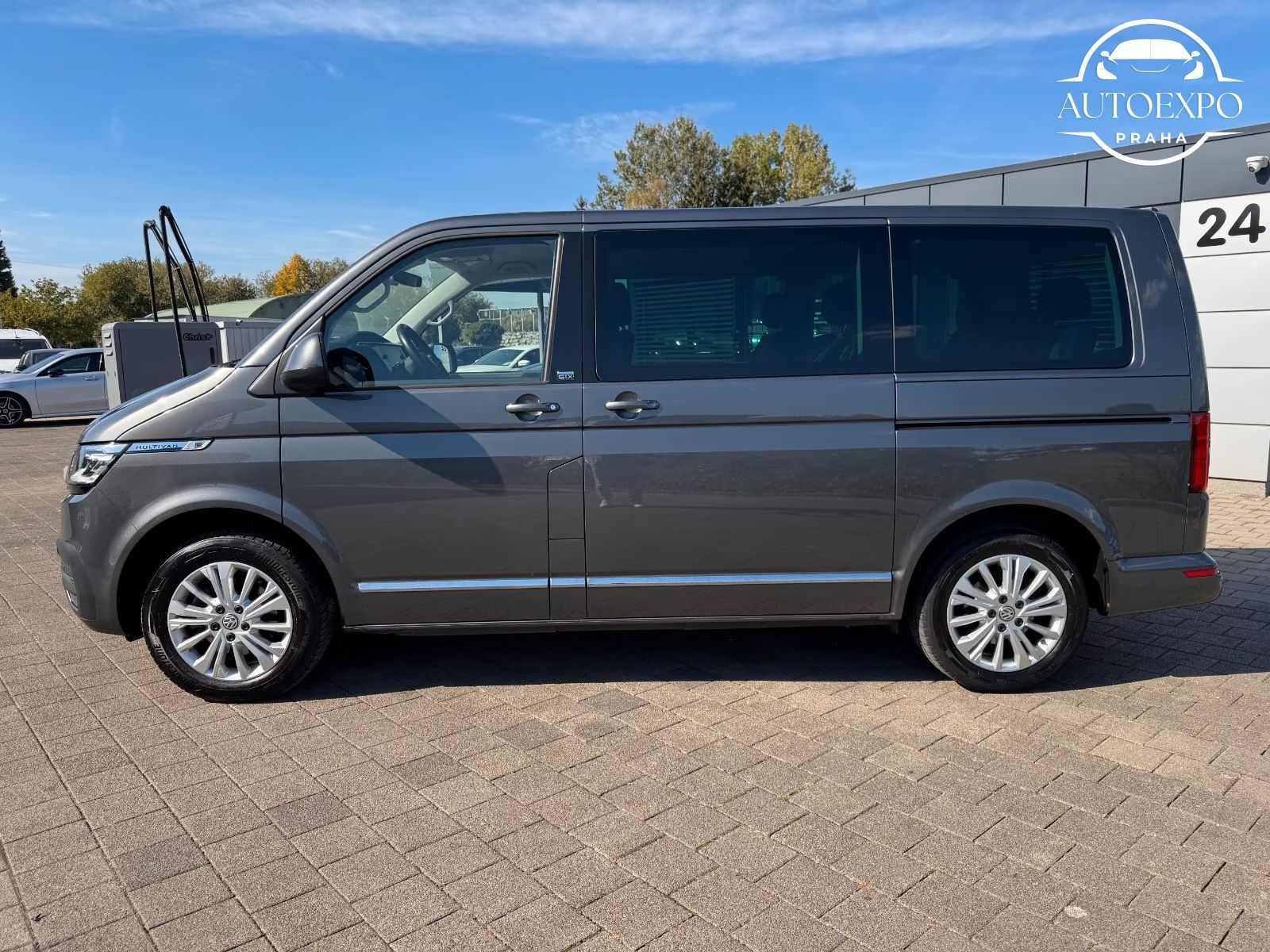 Volkswagen Multivan, 2.0 TDI DSG* - fotka 6