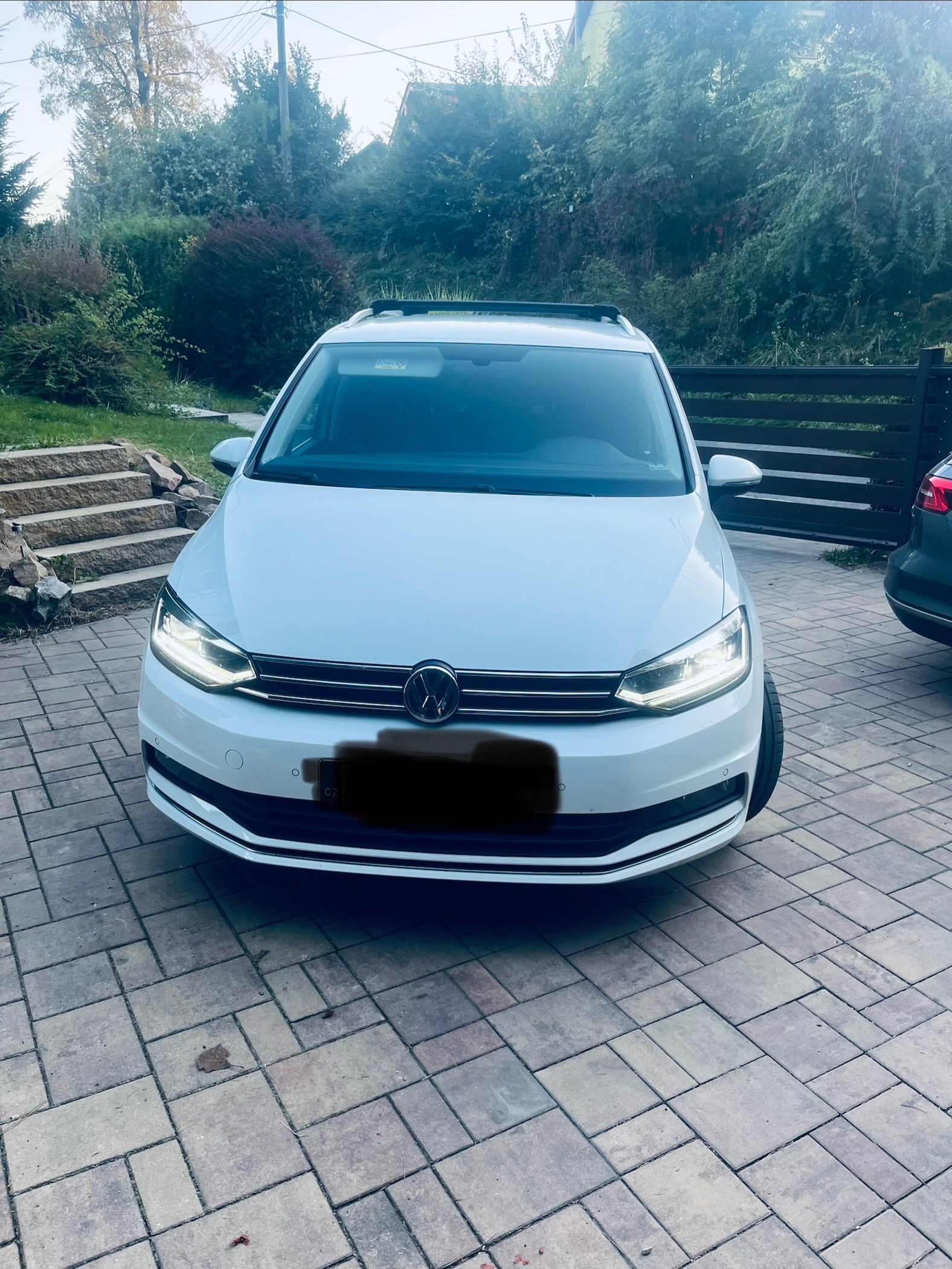 Volkswagen Touran, VW touran 1.5 tsi