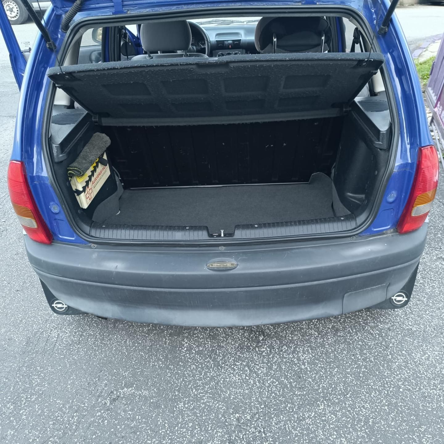 Opel Corsa, 1.0-12V/40kW - fotka 6