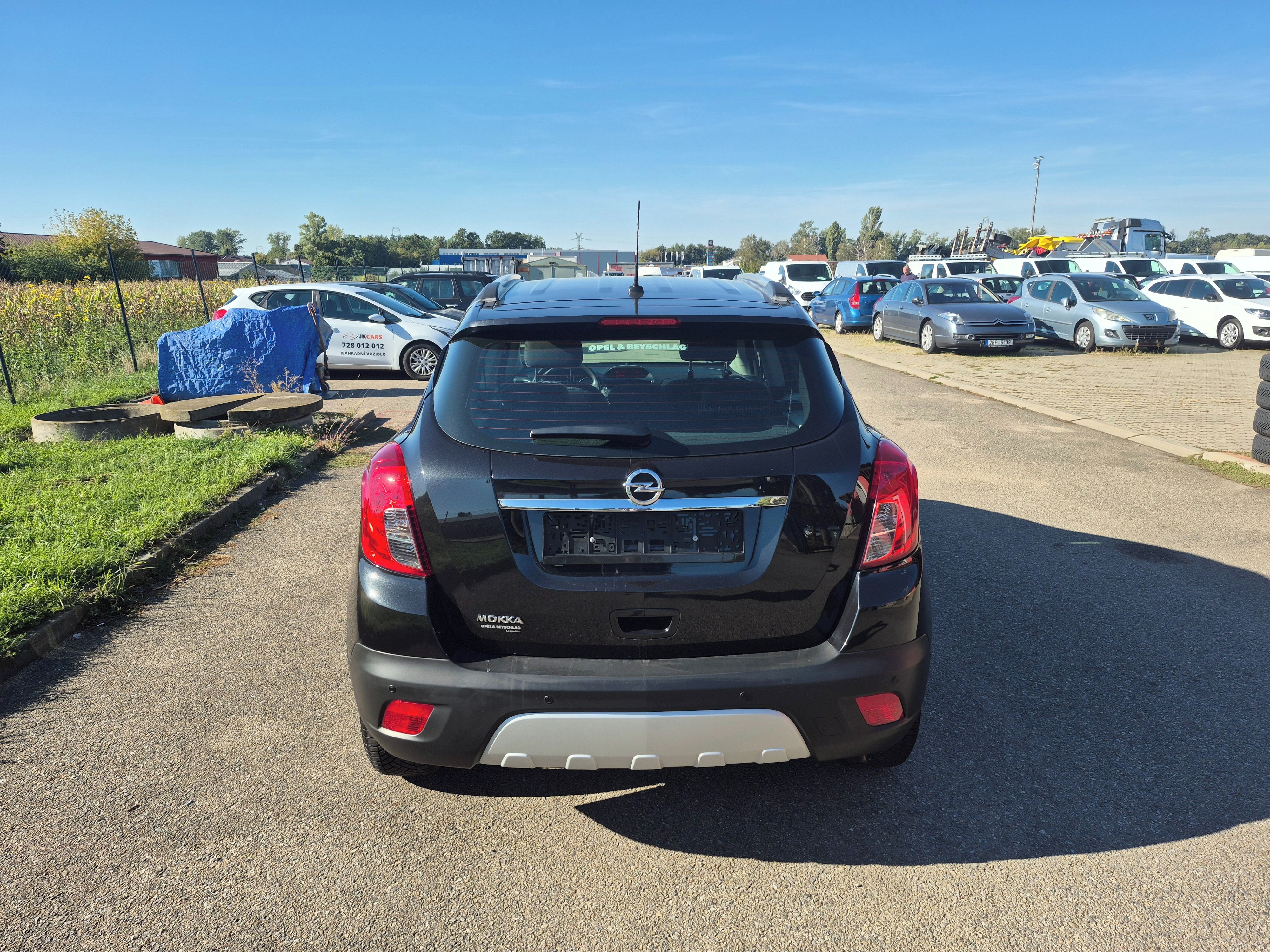 Opel Mokka, 1,6i, 85kW, 1.maj, serviska - fotka 5