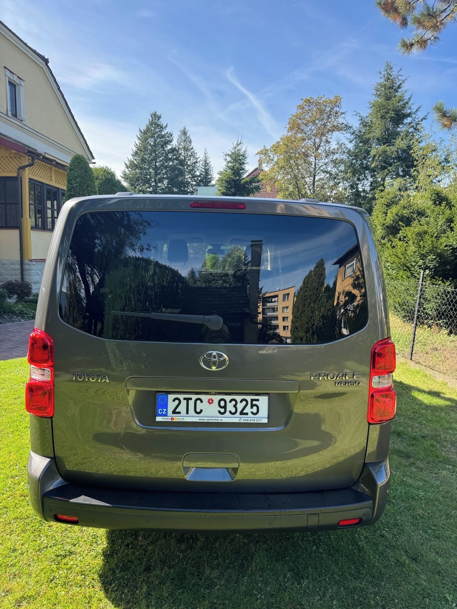 Toyota Proace Verso, 2.0 D, 177k, L2, 8 míst, 8AT - fotka 5