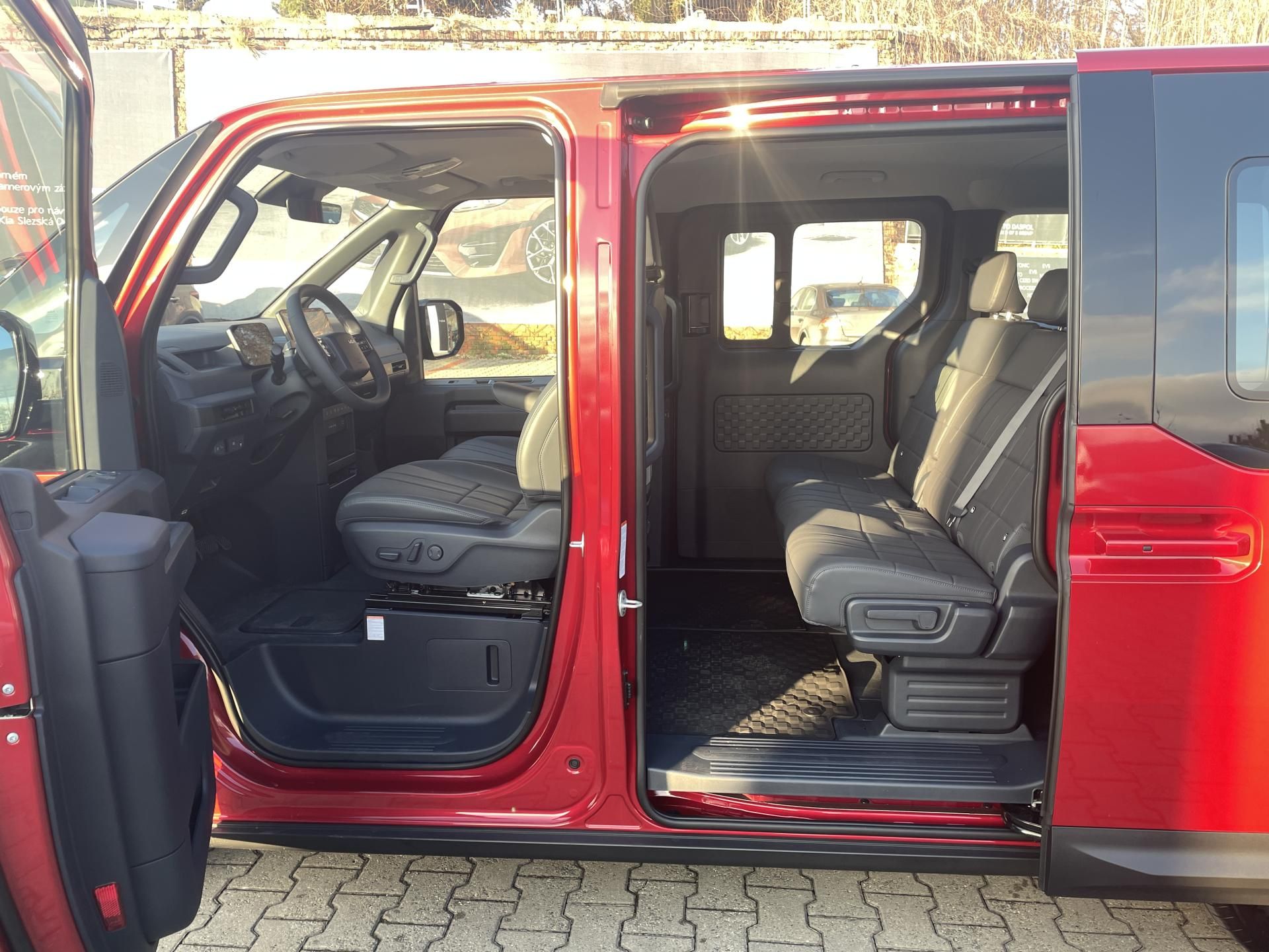 Kia PV5, 5P 4x2 ELITE 120 KW + 71,2 KW - fotka 6