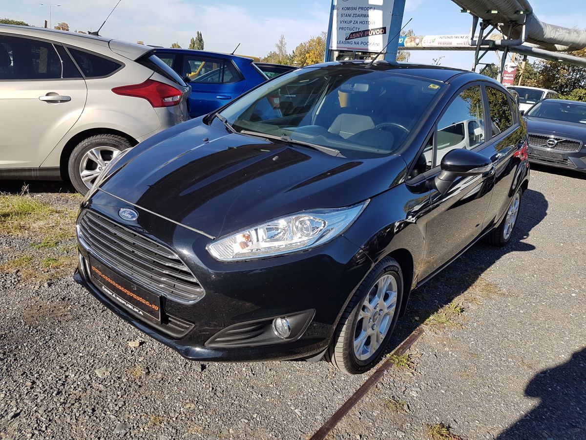 Ford Fiesta, 1.2i 44KW VÝHŘEV SED. - fotka 2