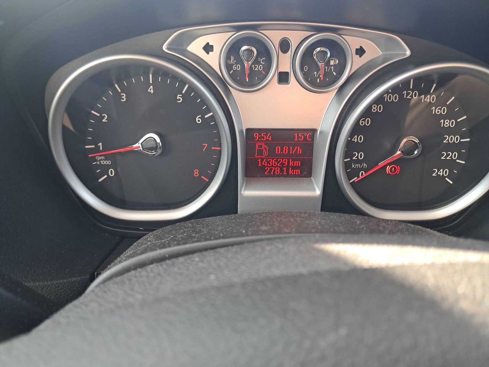 Ford Focus, 1.6 16V, Serv.kniha, Tažné - fotka 3