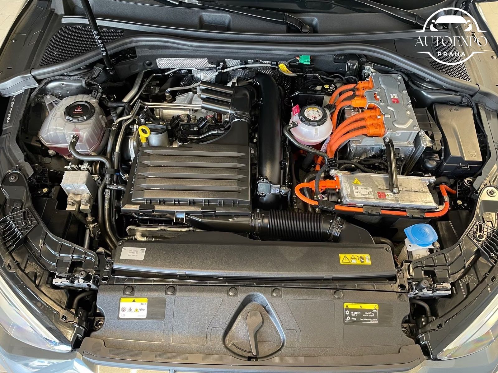 Audi A3, Sportback 40 TFSI e S line * - fotka 6