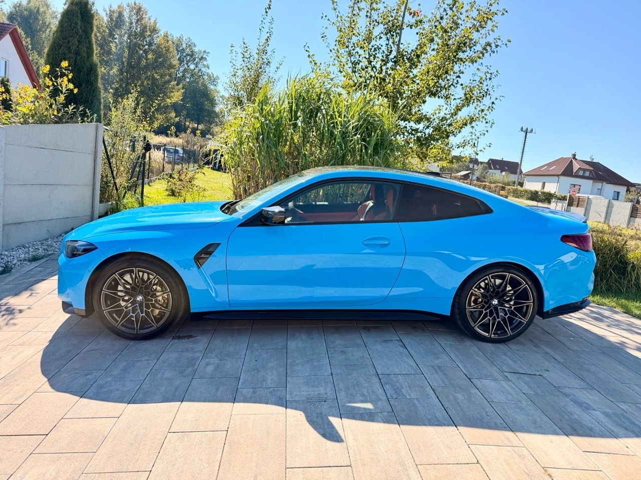 BMW M4, Competition XDrive MAX VÝBAVA - fotka 2