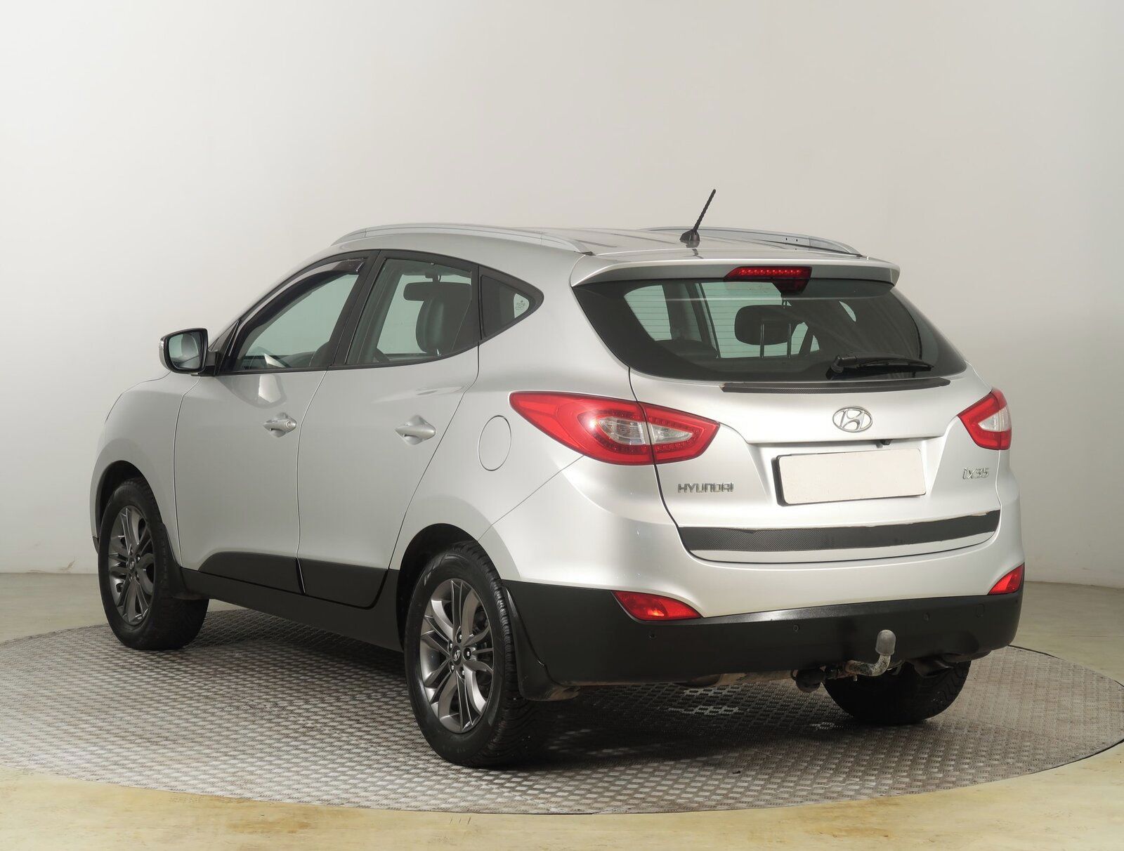 Hyundai ix35, 2.0 GDI, Kožené sedačky - fotka 4