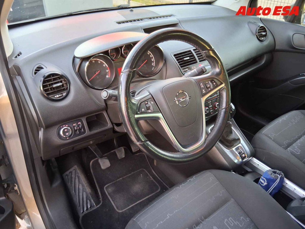 Opel Meriva, 1.4T,1.maj - fotka 3