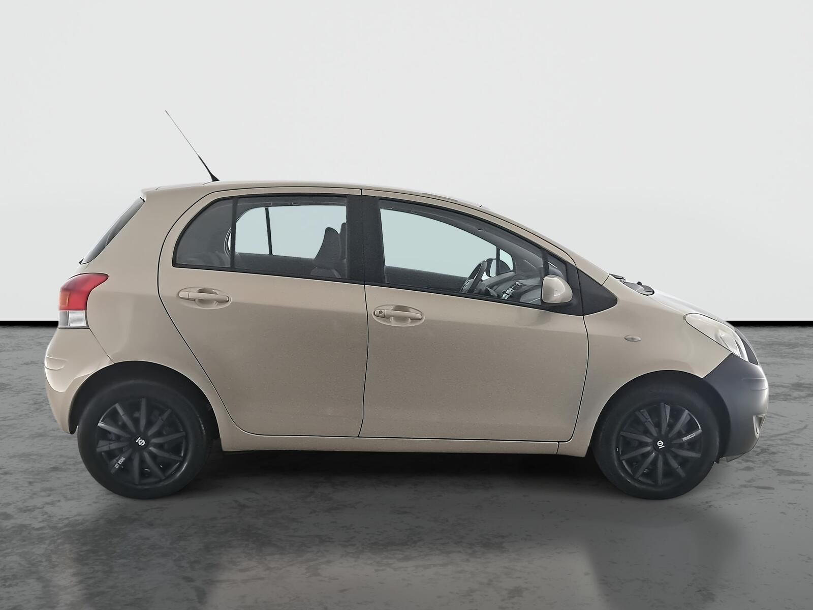 Toyota Yaris, 1.33 Dual VVT-i, Automat - fotka 6