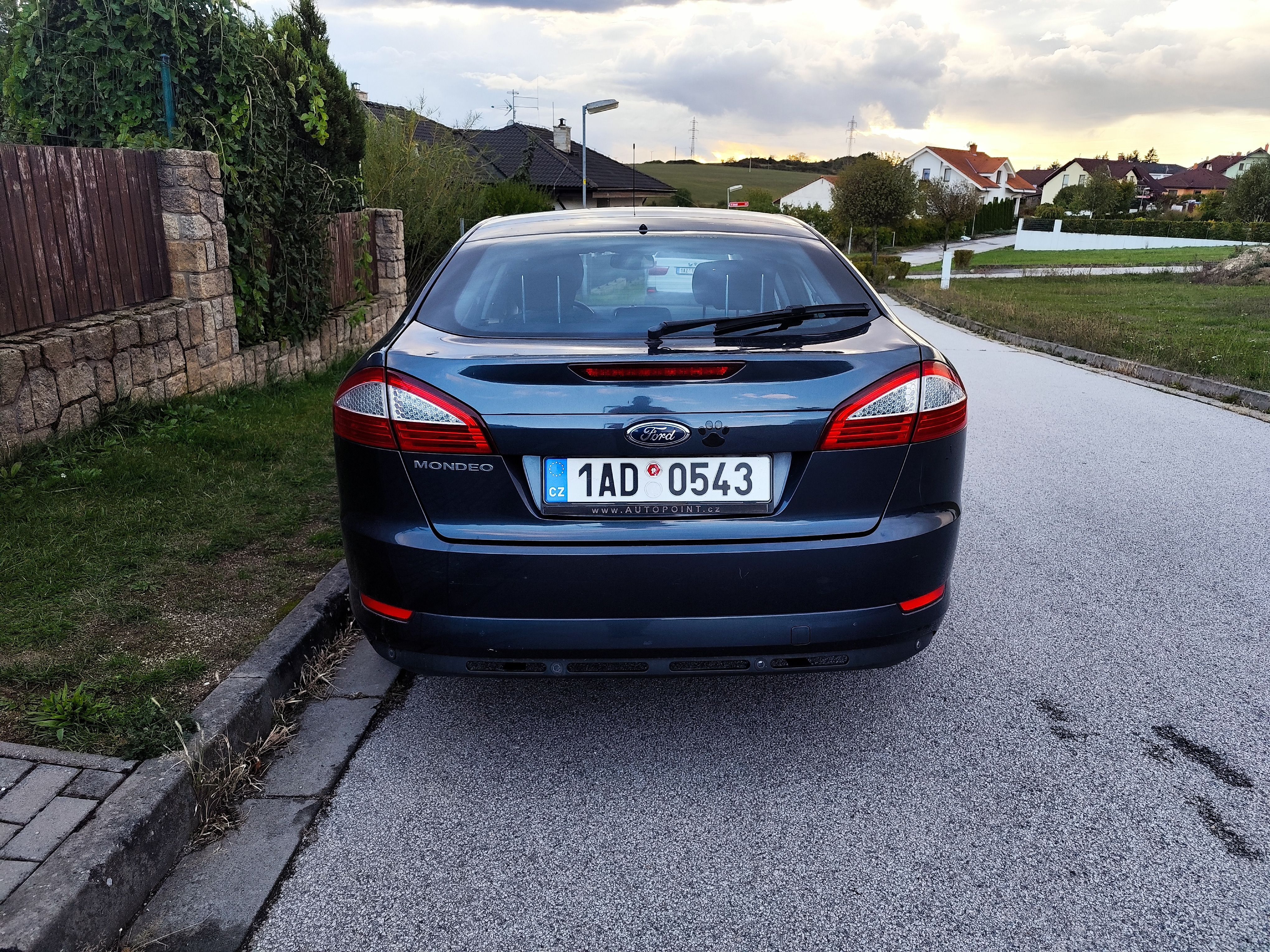 Ford Mondeo - fotka 4