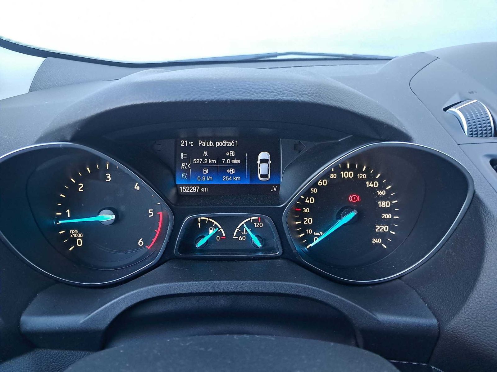Ford Kuga, 2.0 TDCi, Titanium, Serv.kniha - fotka 3
