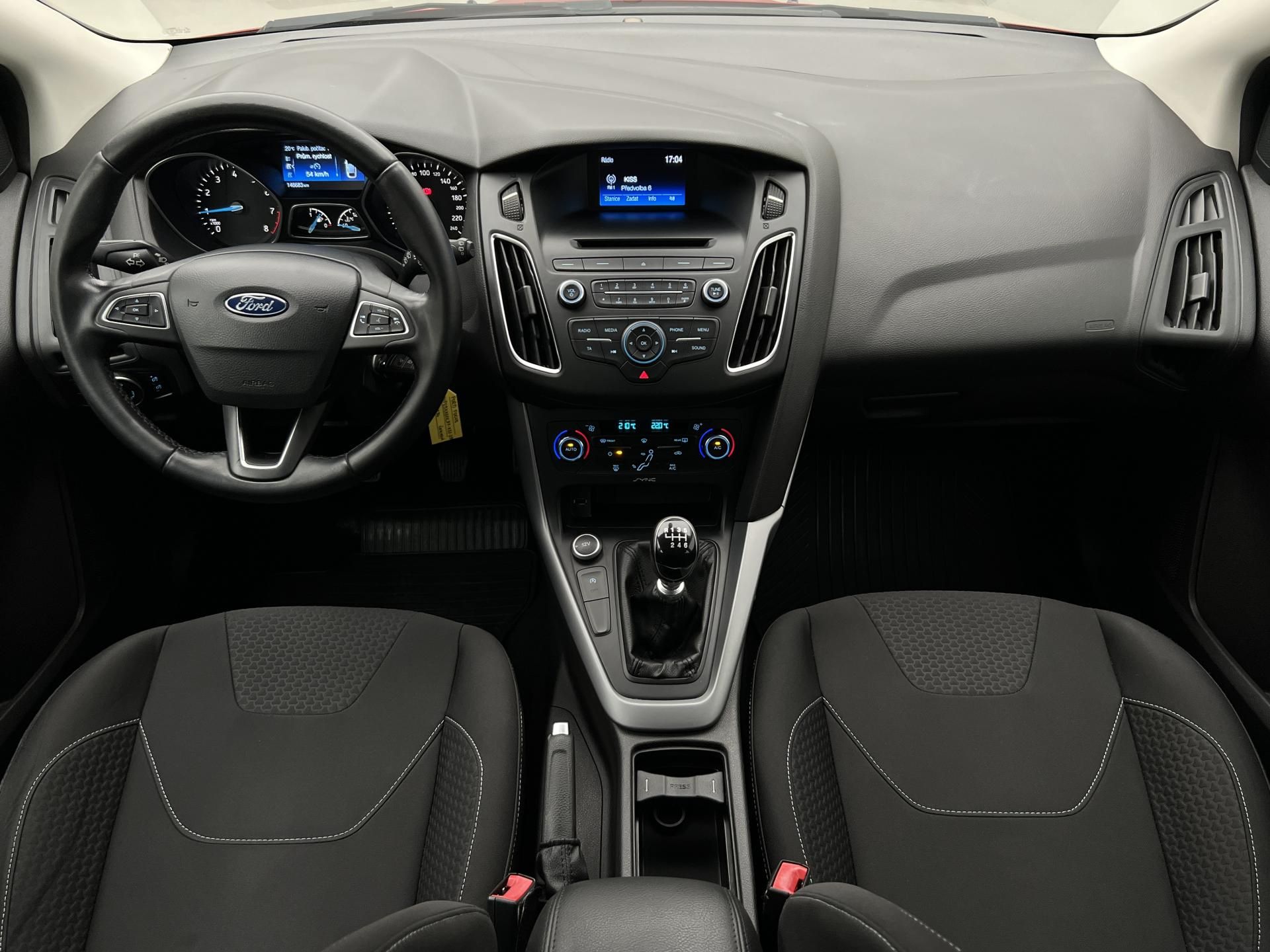 Ford Focus, 1.5 ECOBOOST MAN 1. maj. - fotka 2