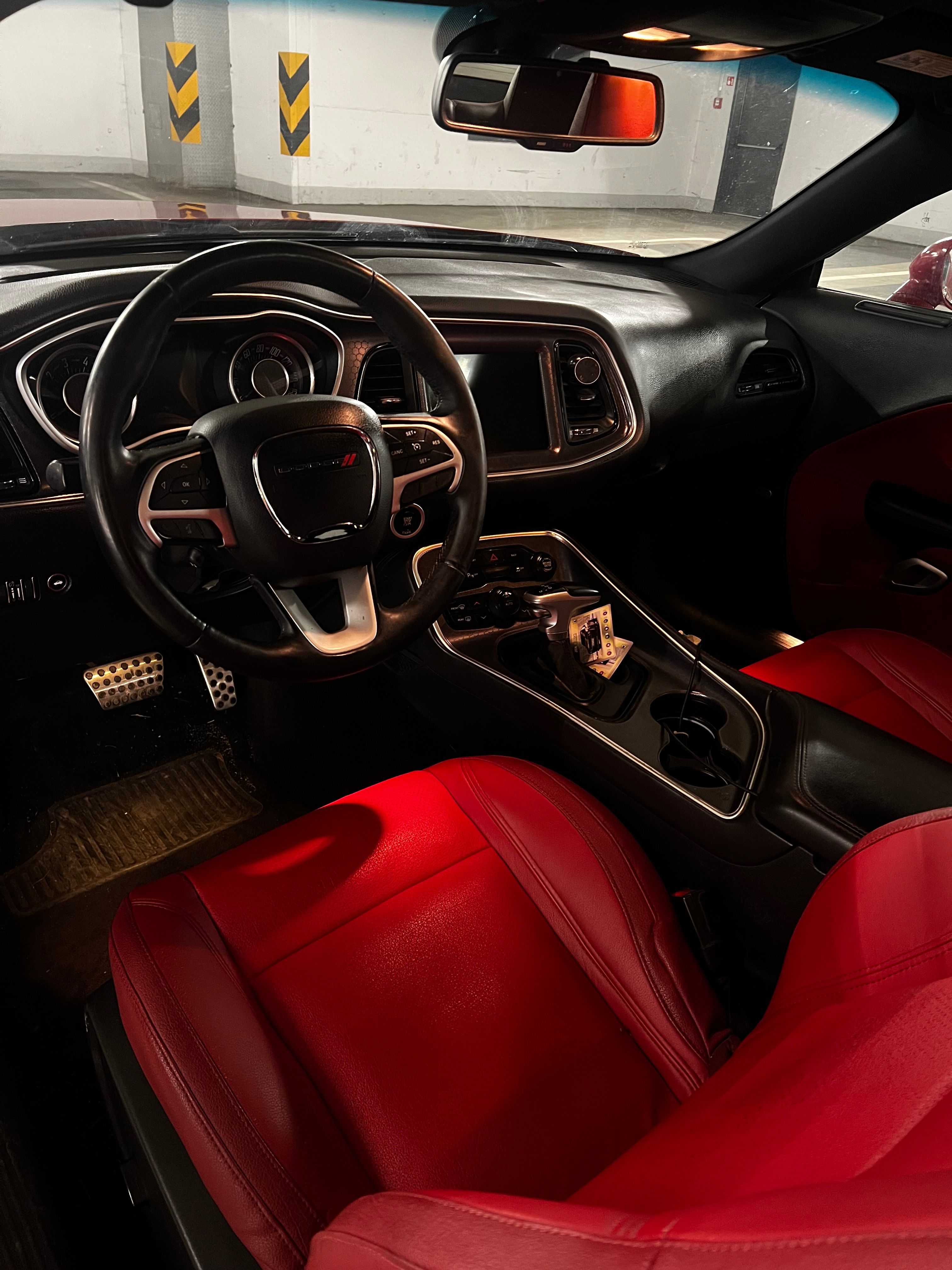 Dodge Challenger, Dodge Challenger SXT PLUS 2015 - fotka 4