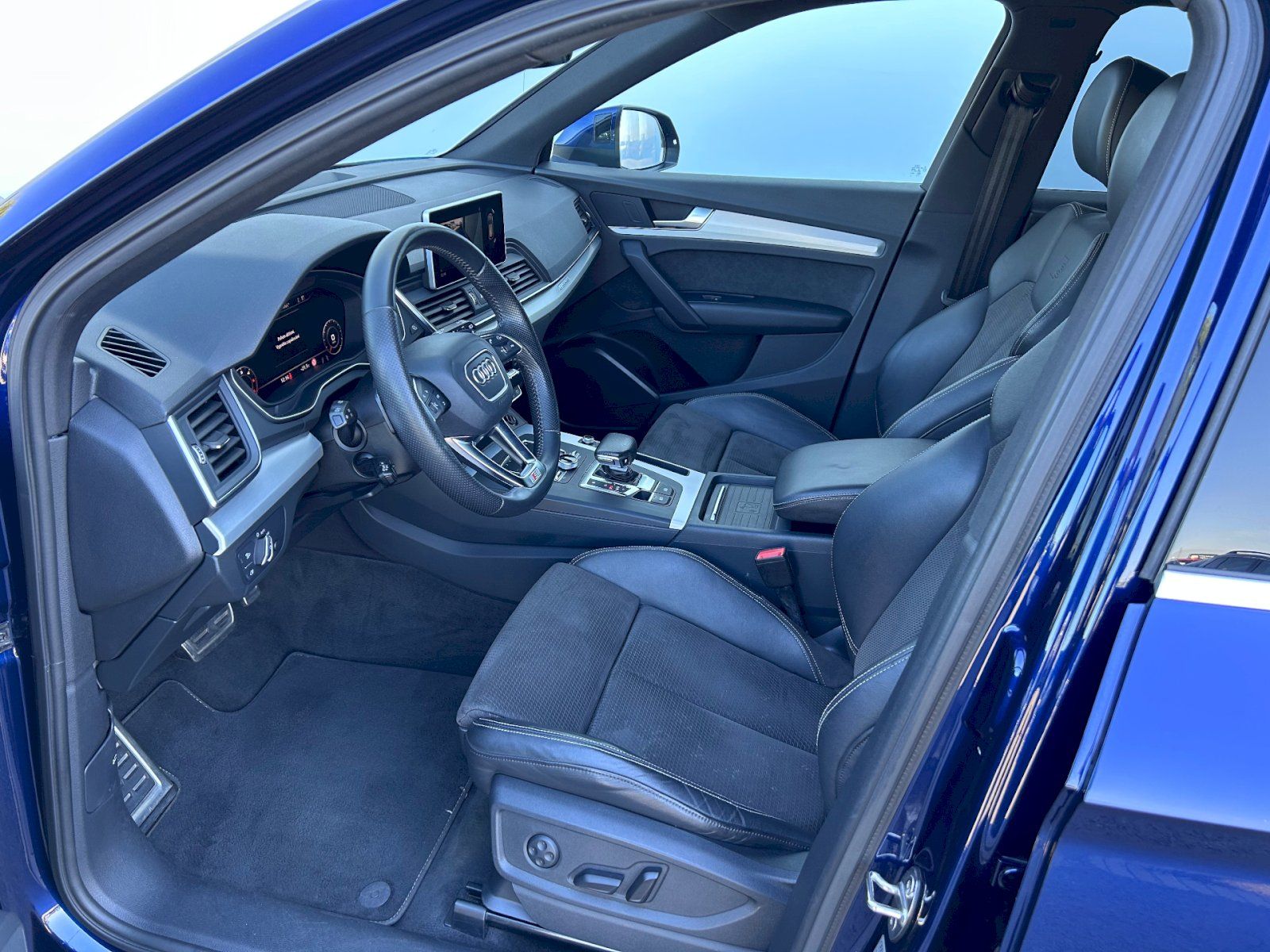 Audi Q5, 3.0 TDI 210kW Quattro S-LINE - fotka 5