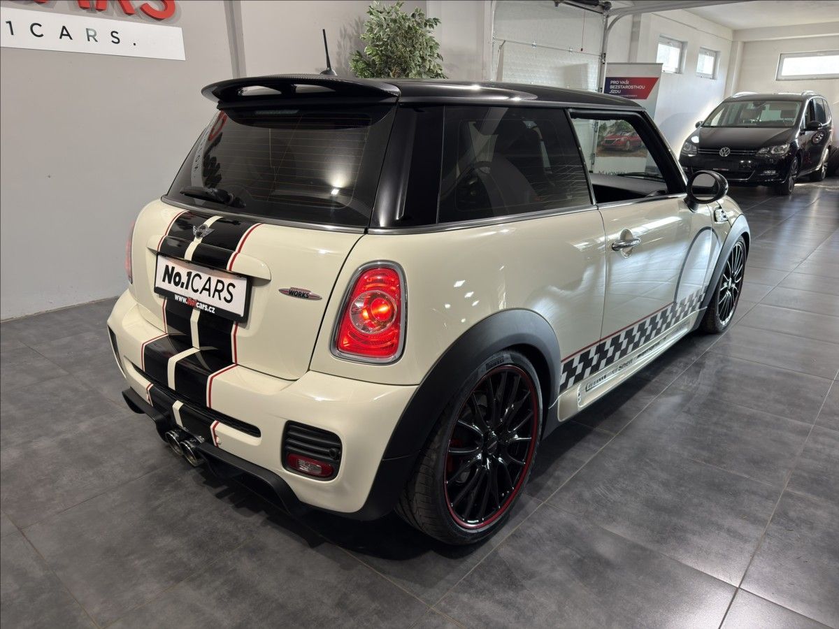 Mini Cooper, 1,6   JWC RECARO SUPERSPRINT - fotka 5