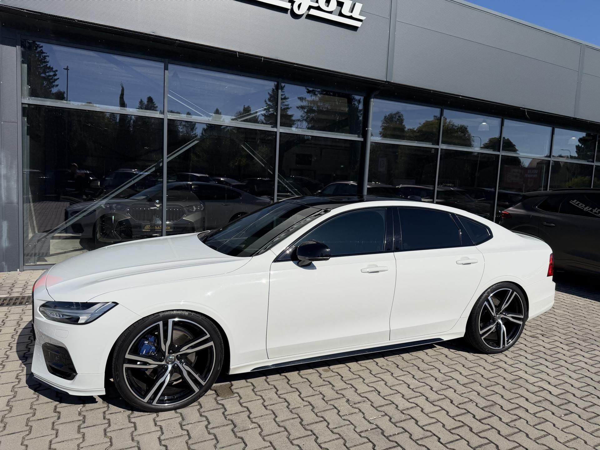 Volvo S90, 228kW T6 AWD R-DESIGN HUD K360 - fotka 3