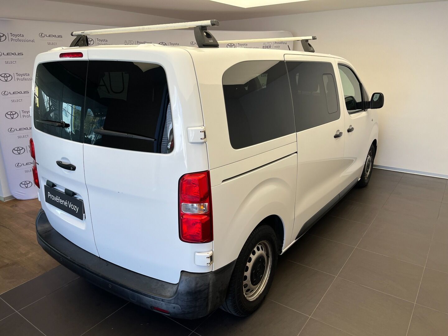 Toyota Proace, Verso 2.0D Professional 9míst - fotka 4