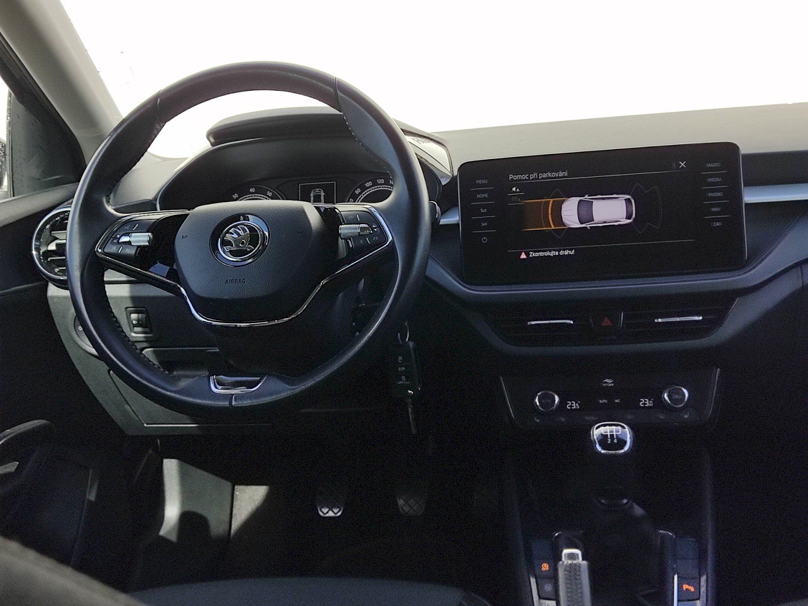 Škoda Fabia, Ambition Plus 1,0 Tsi 70 Kw - fotka 6