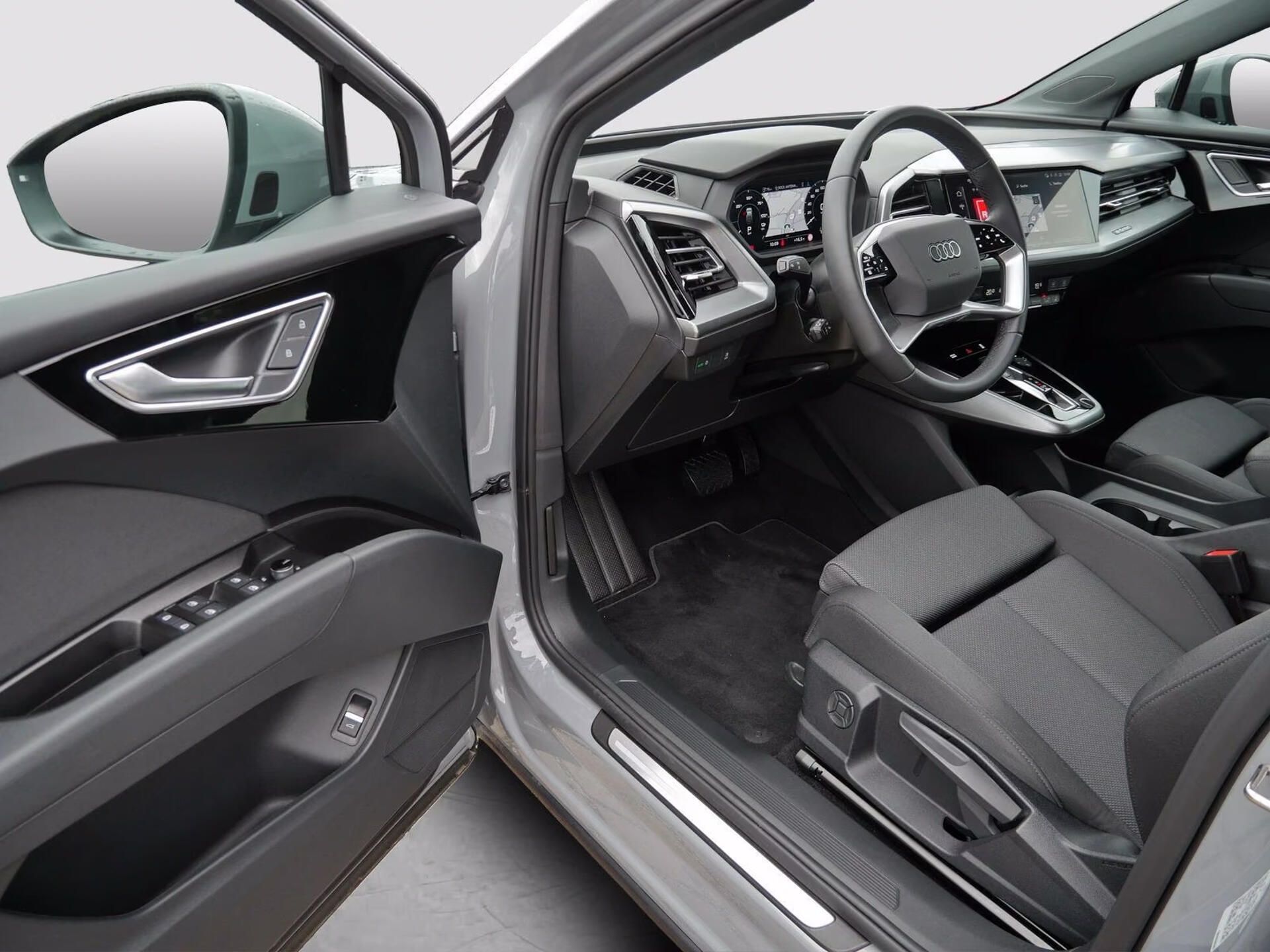 Audi Q4 e-tron, 40 Sportback Keyless Asistence - fotka 5
