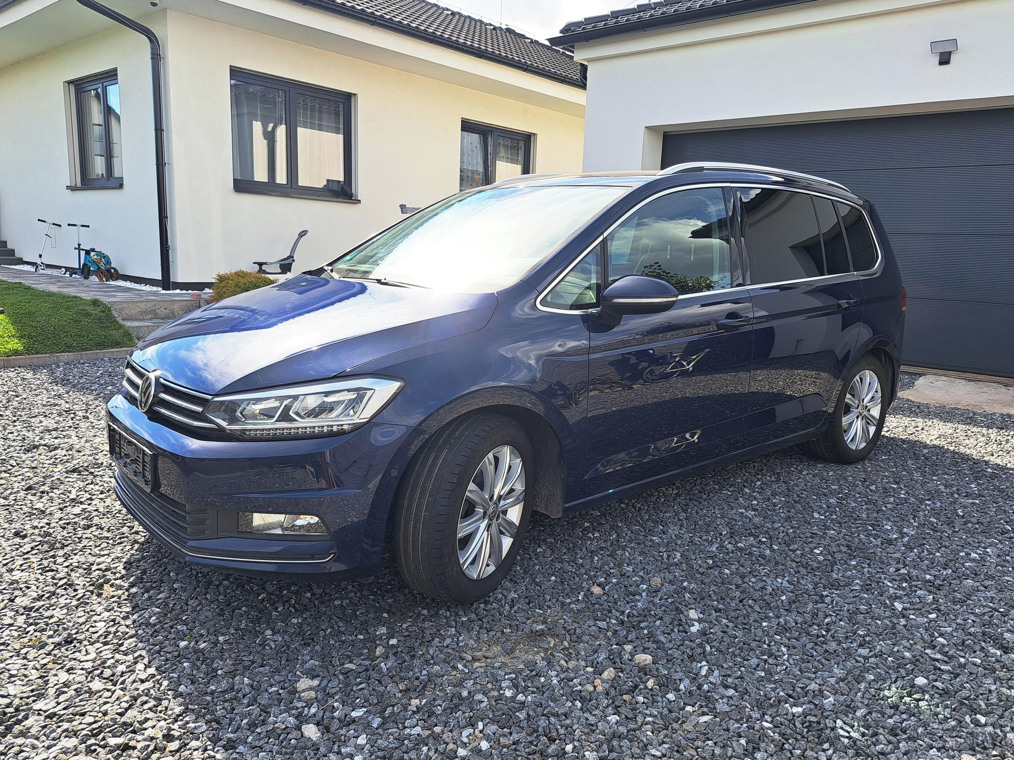 Volkswagen Touran, 110 kW, HIGHLINE, DSG, LED - fotka 2