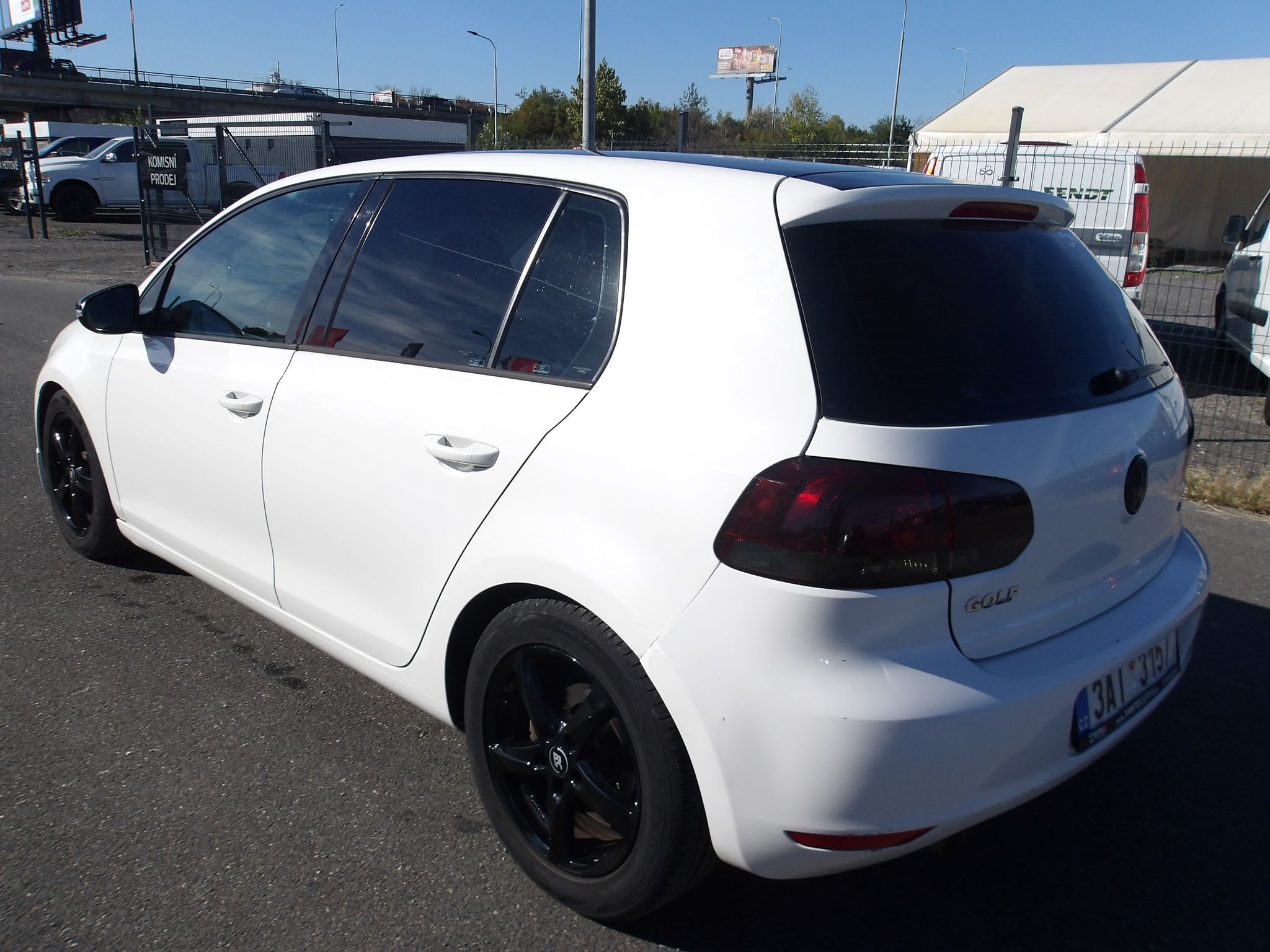 Volkswagen Golf, 1,6TDi 77kW ČR ! - fotka 6