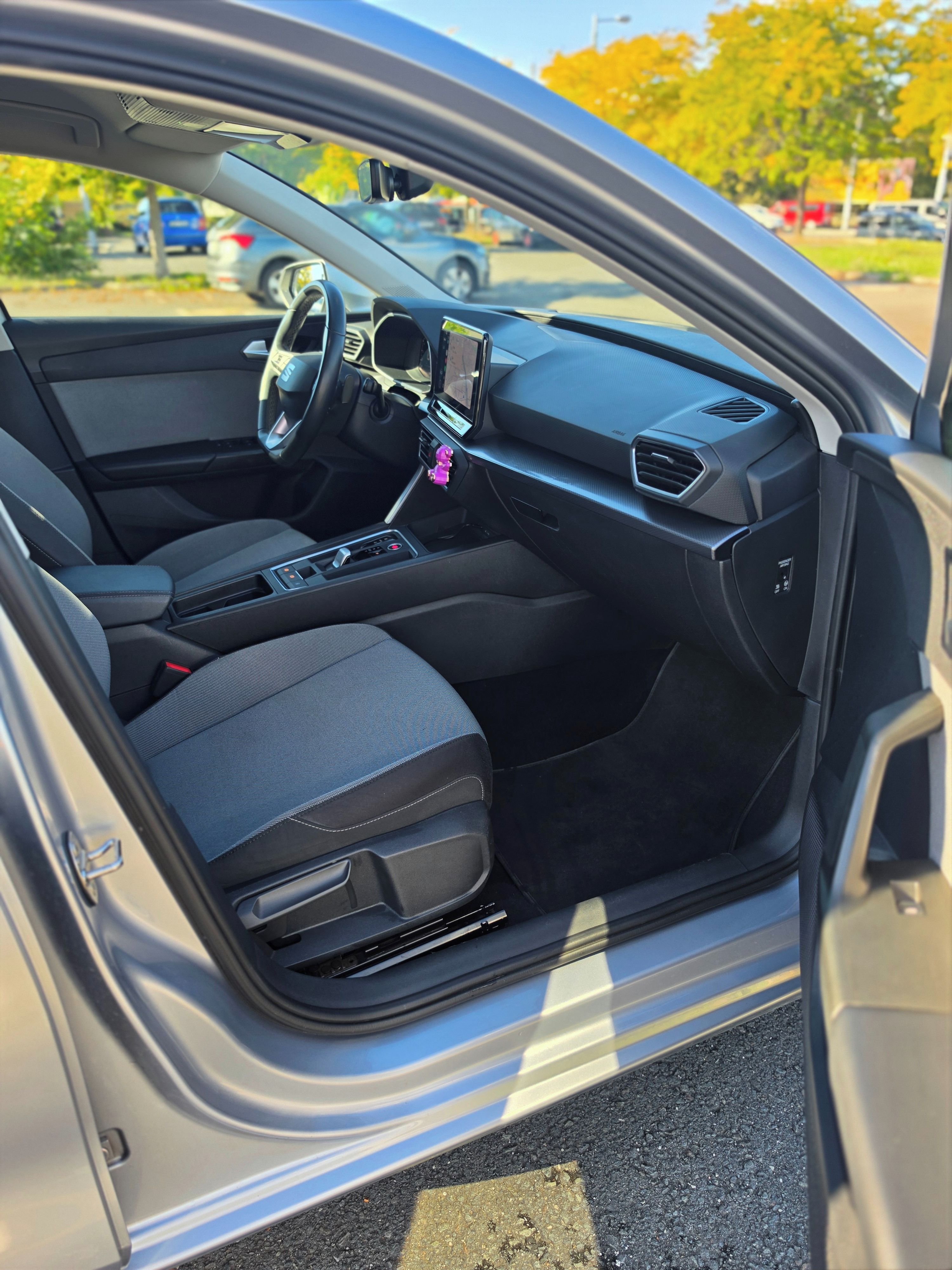 Seat Leon, 2,0 TDI, 110kW, DSG, Style - fotka 4